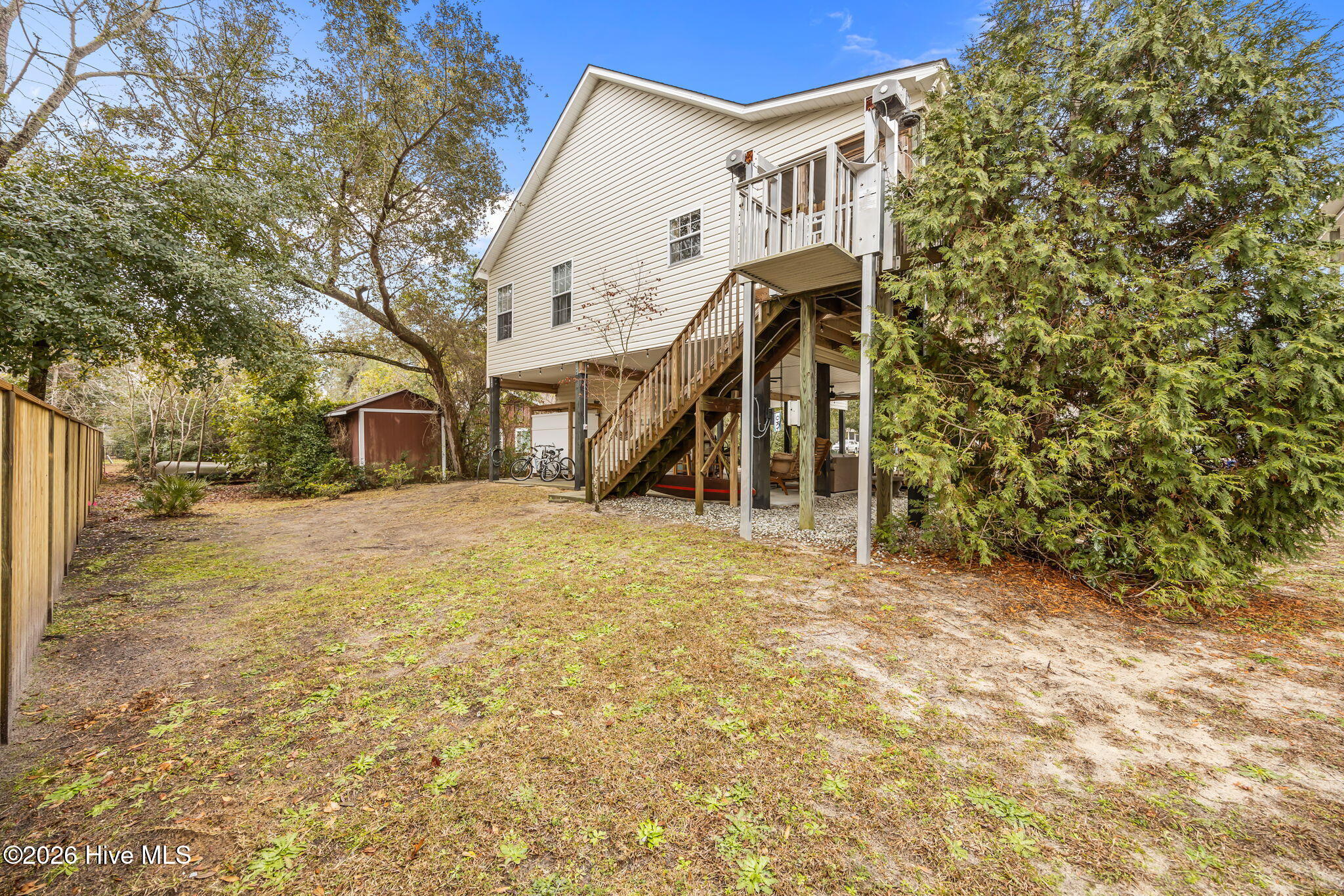 100553265 | Photo 37