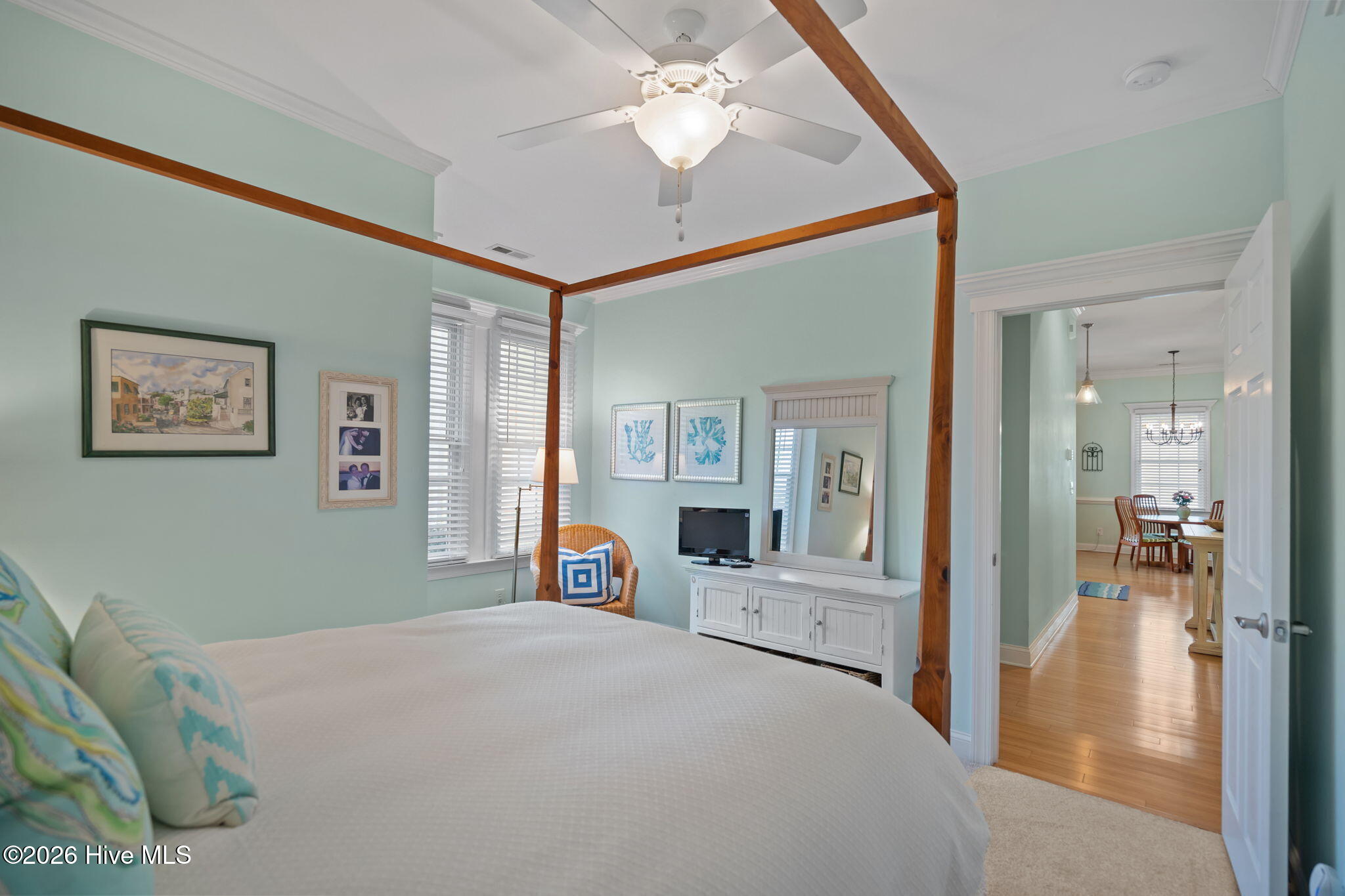 100560775 | Photo 34