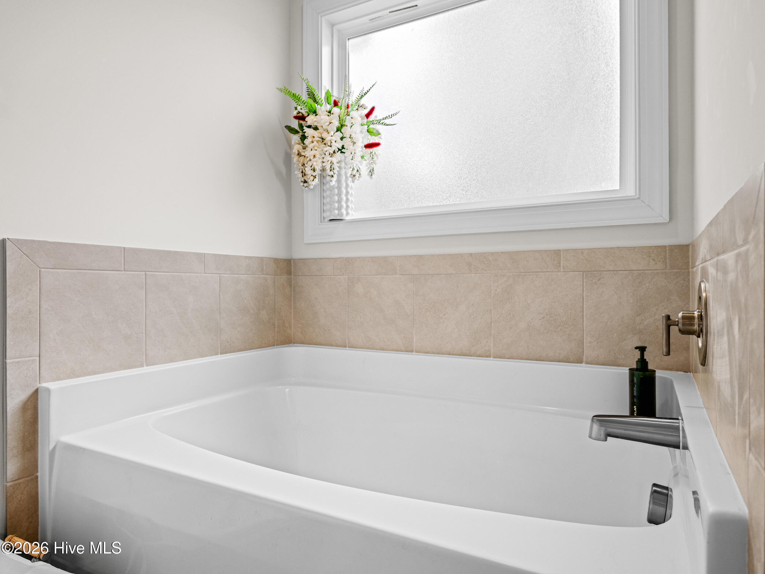 100569509 | Photo 44