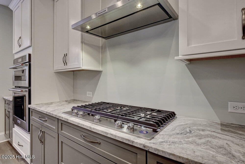 100533564 | Photo 12