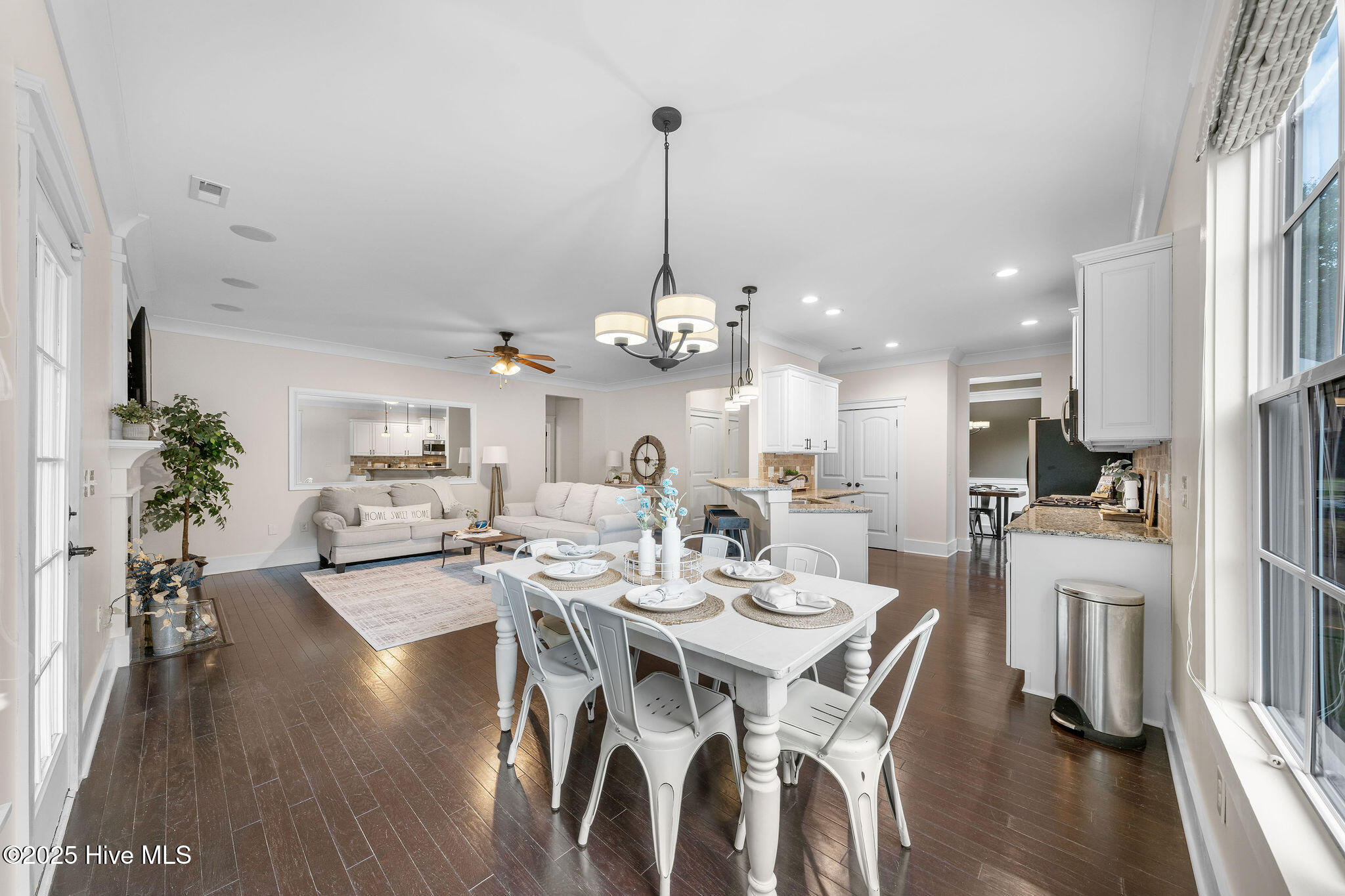 100536544 | Photo 27