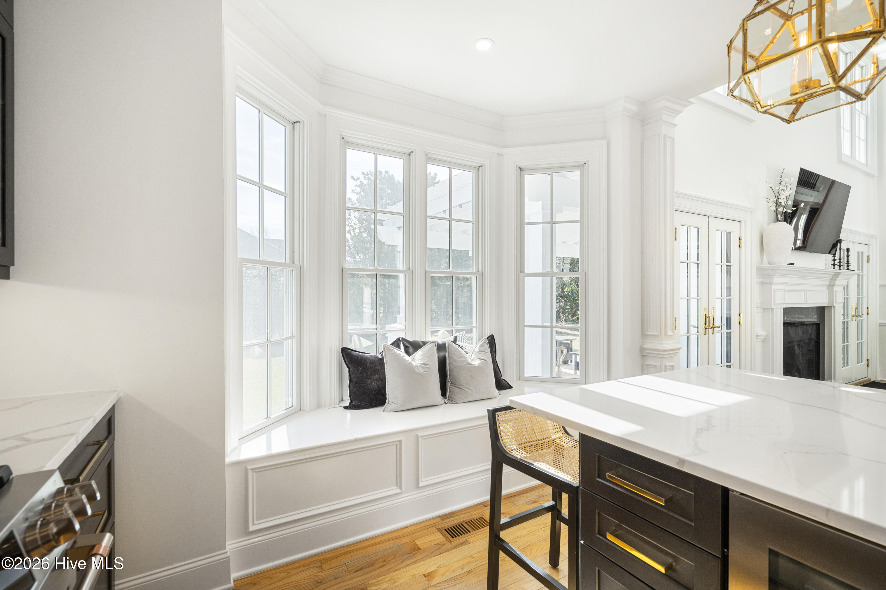 100552221 | Photo 33