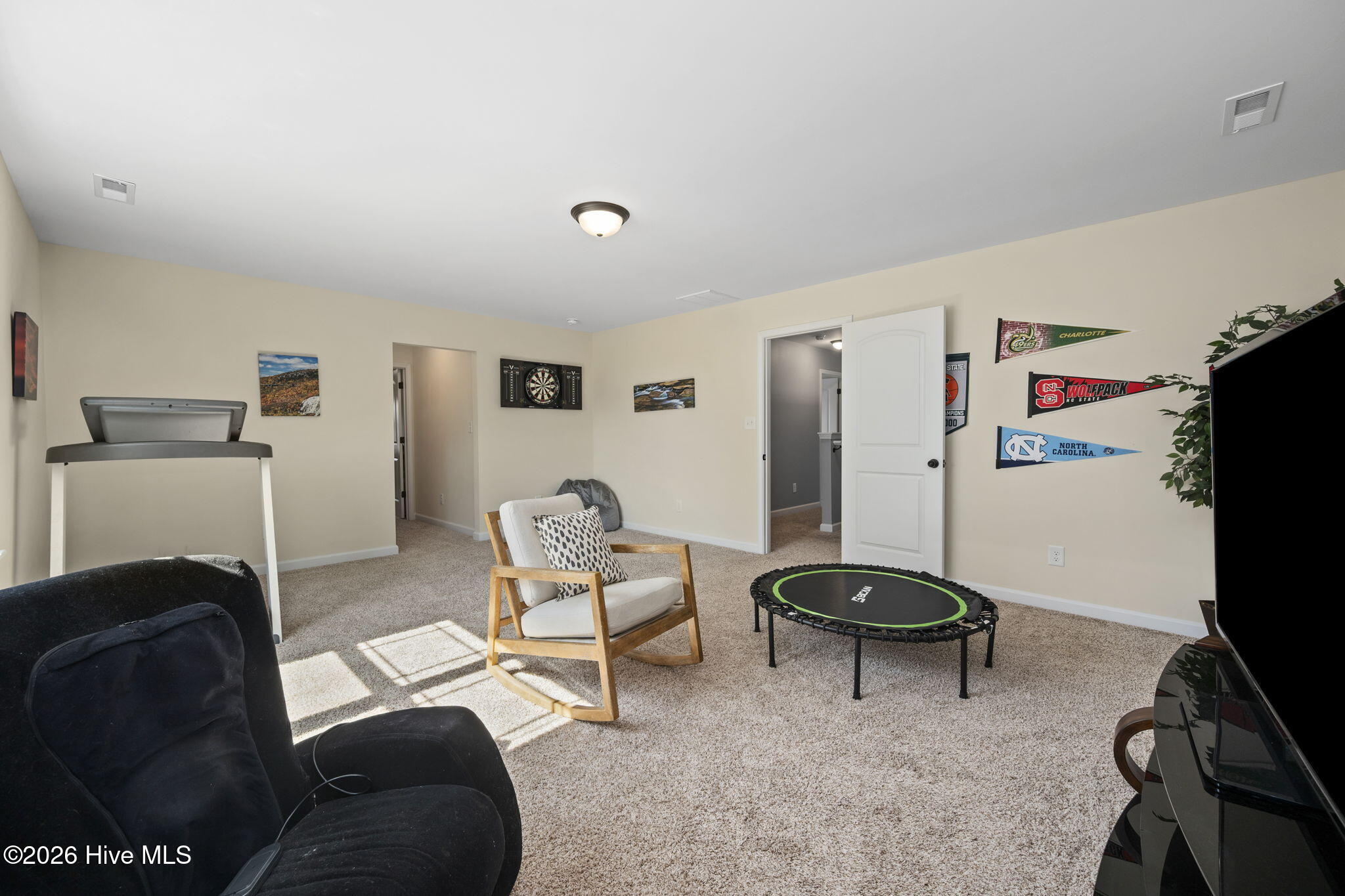 100558397 | Photo 31