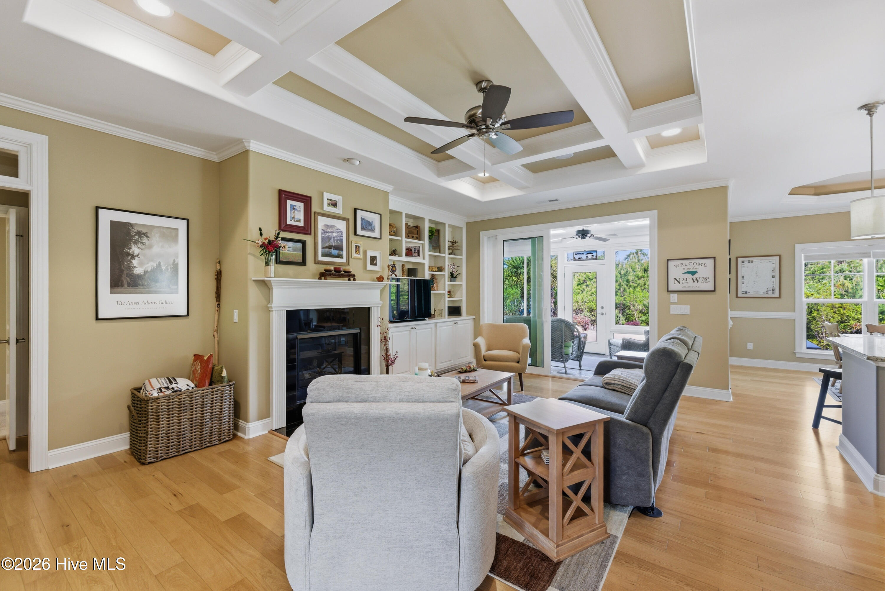 100570456 | Photo 11