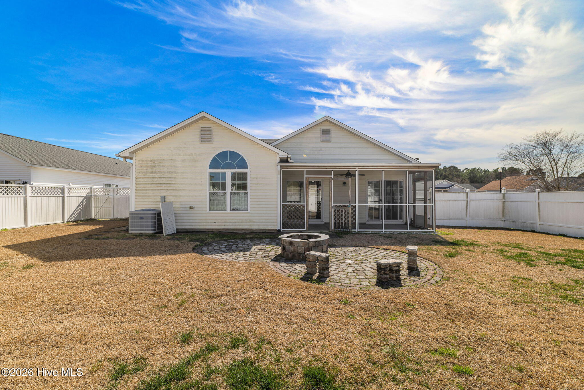 100556547 | Photo 44