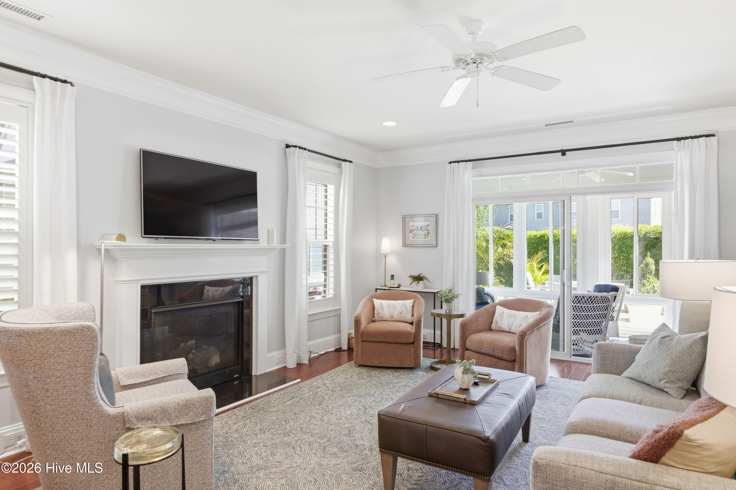 100559107 | Photo 60