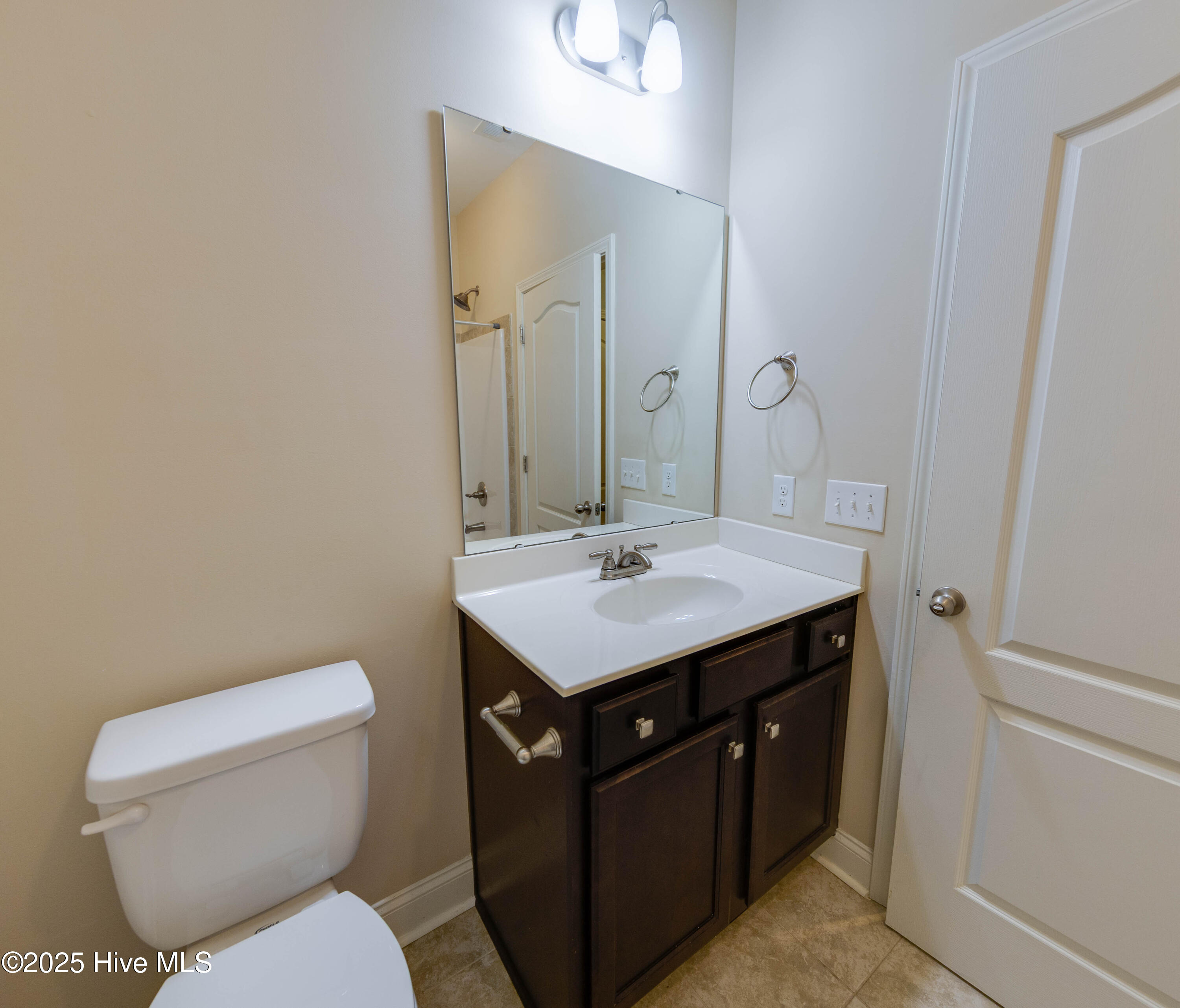 100504792 | Photo 38