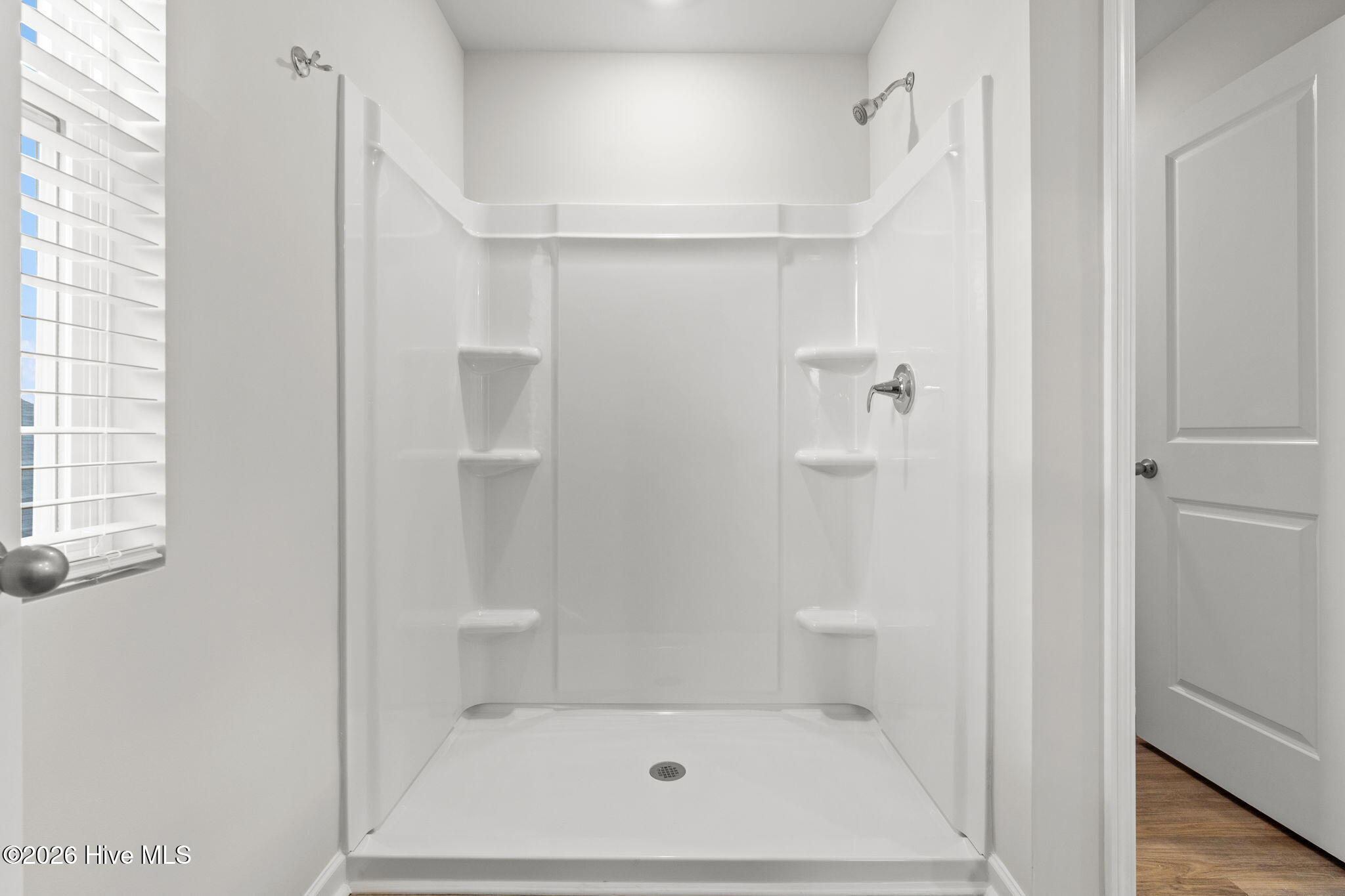 100550706 | Photo 24