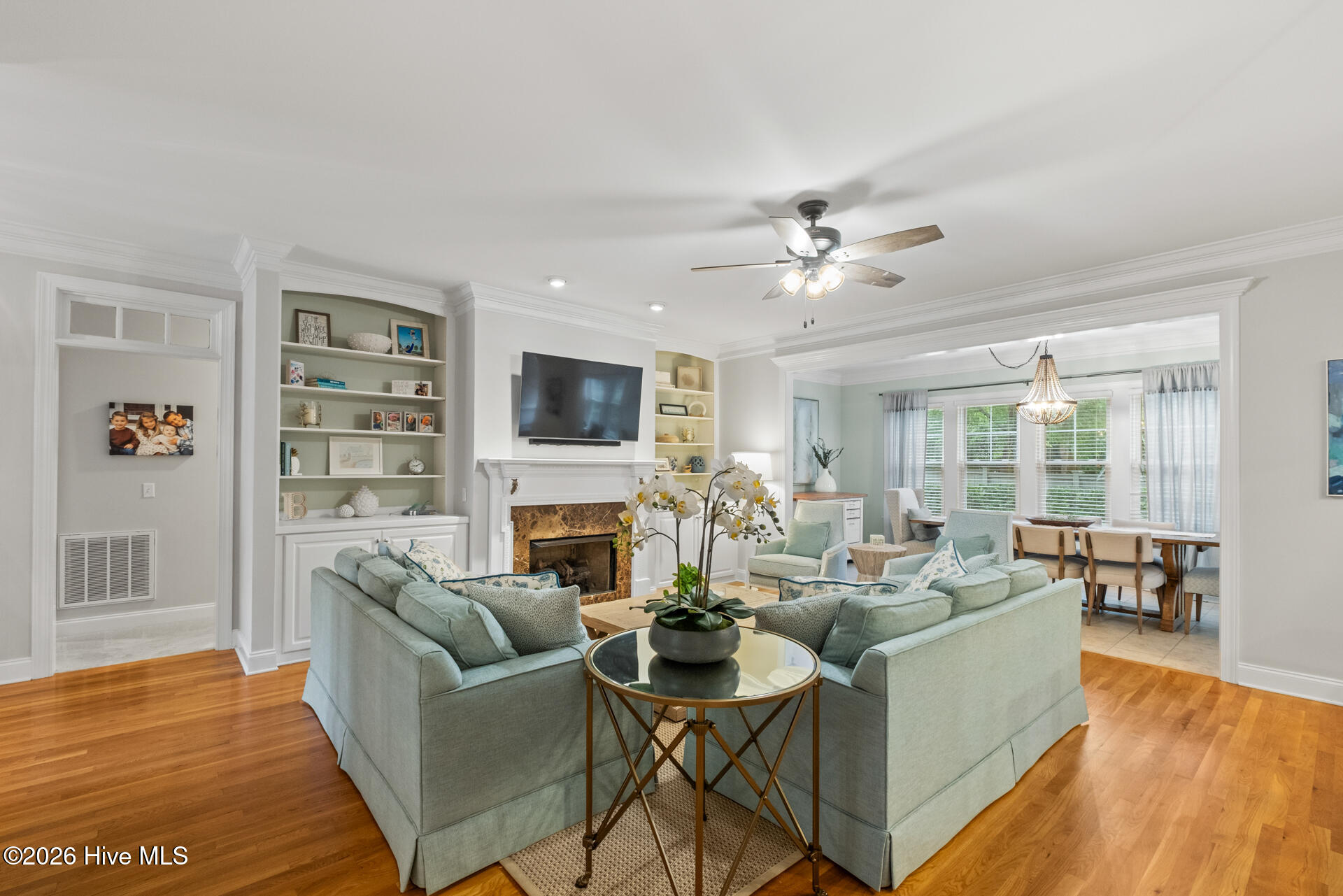 100554088 | Photo 12