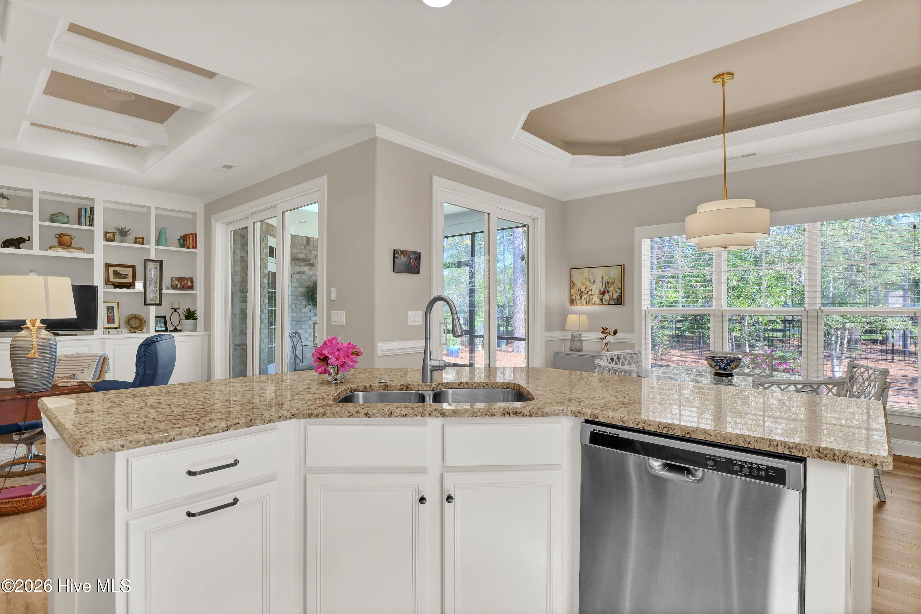 100561257 | Photo 12