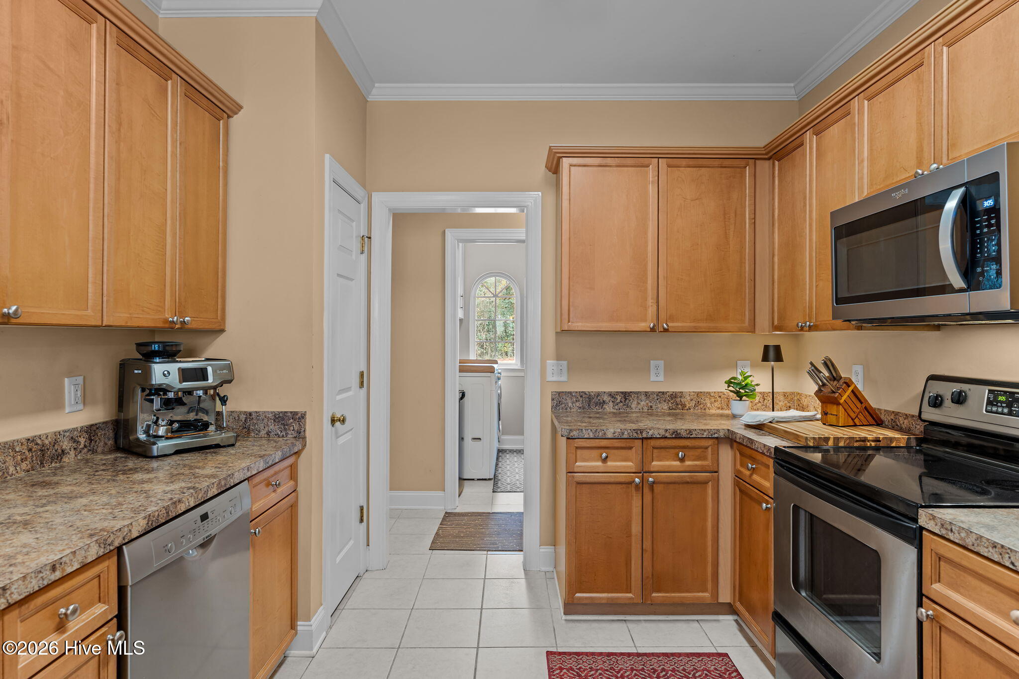 100556977 | Photo 33