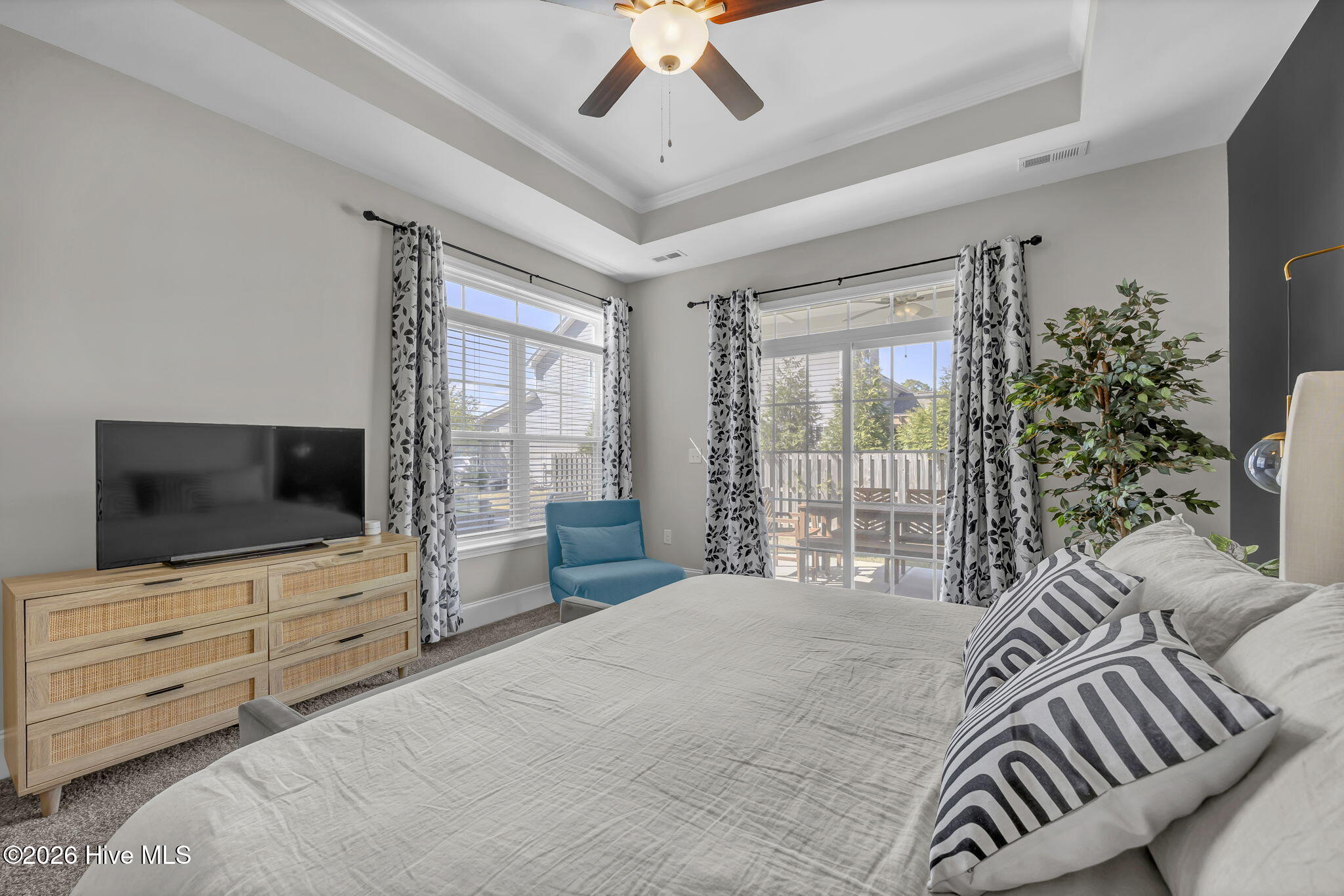 100564994 | Photo 16