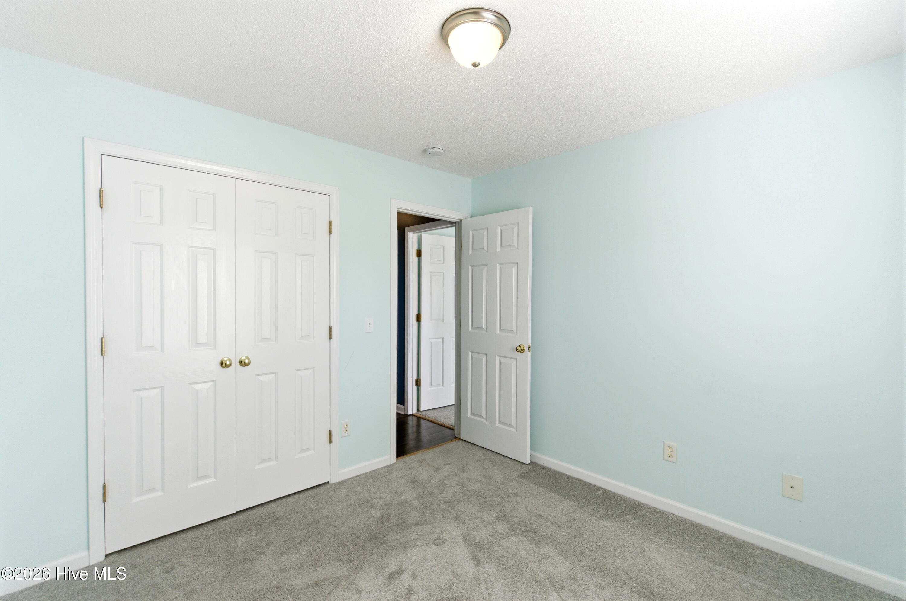 100560348 | Photo 25