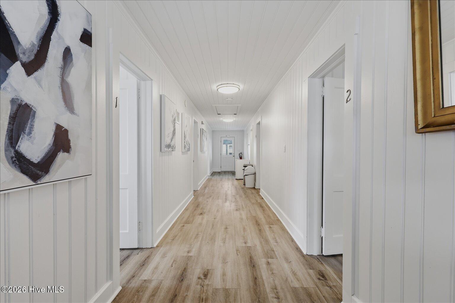 100570528 | Photo 25