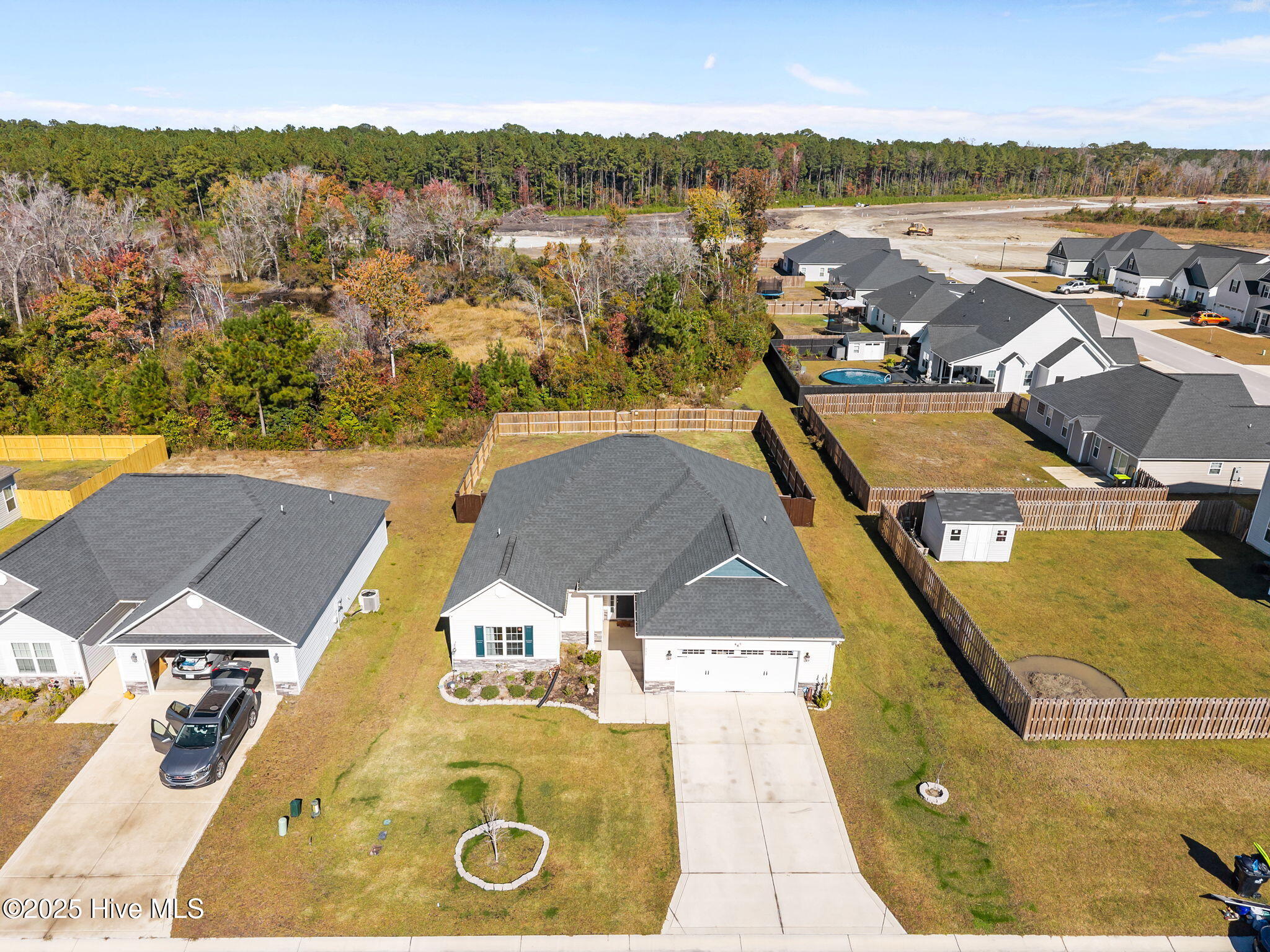 100539854 | Photo 41