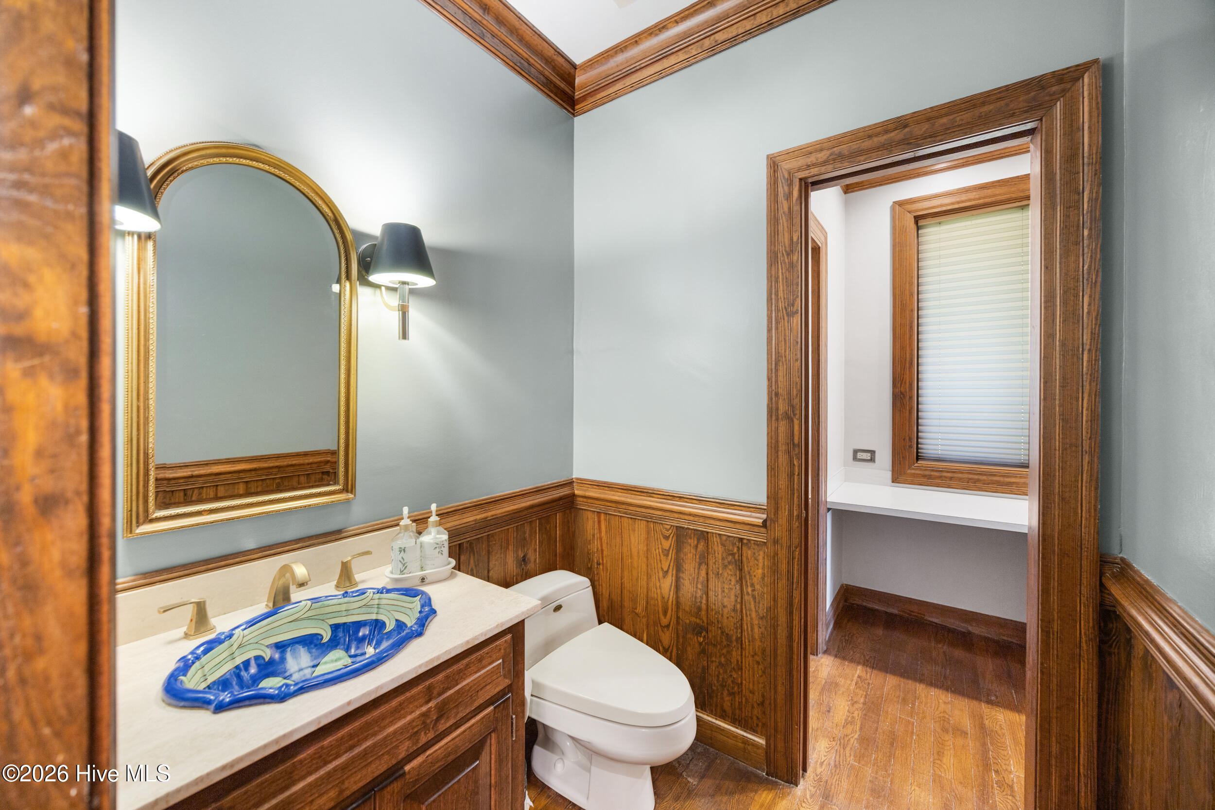 024 ccd 260504 1st flr full bath