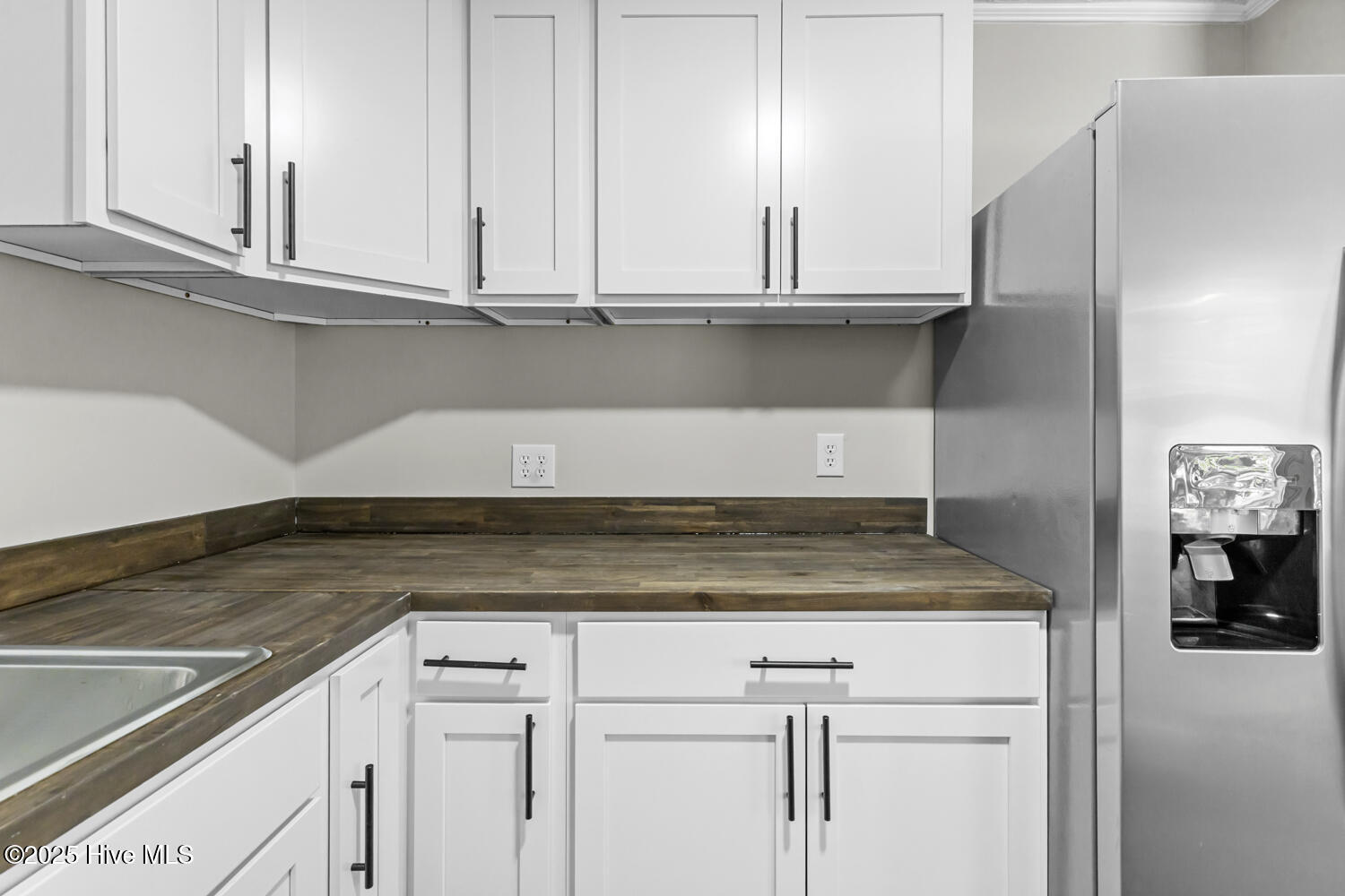 100549981 | Photo 11