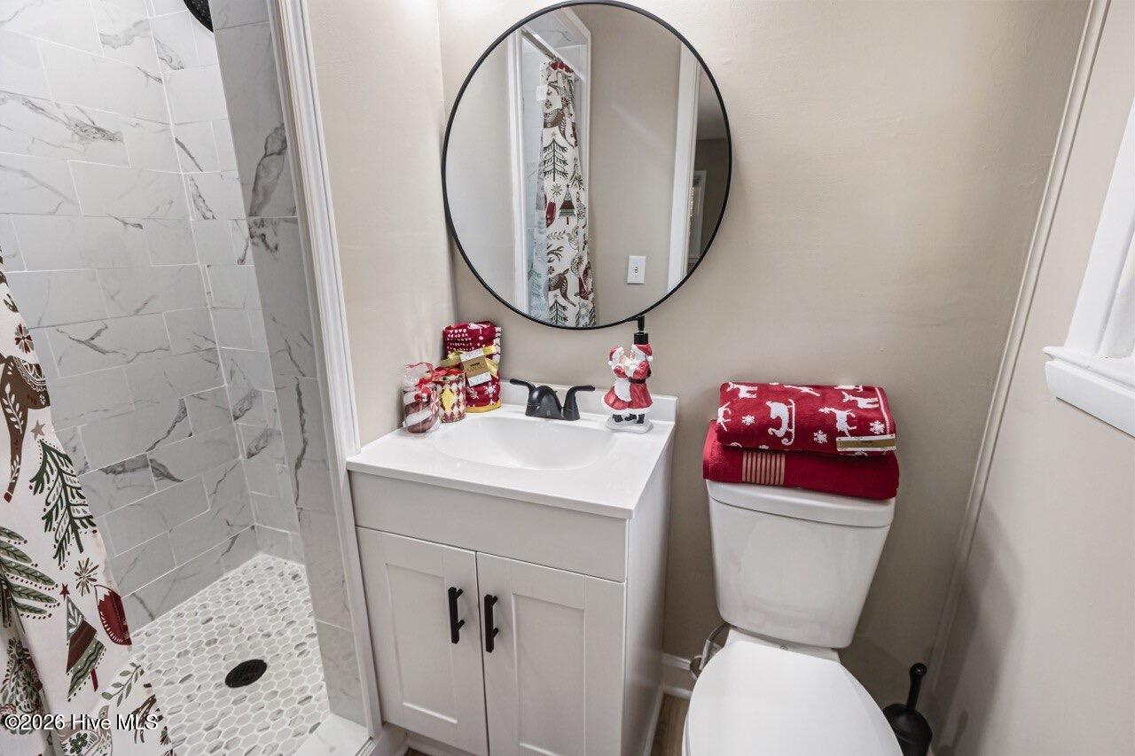 100562203 | Photo 29