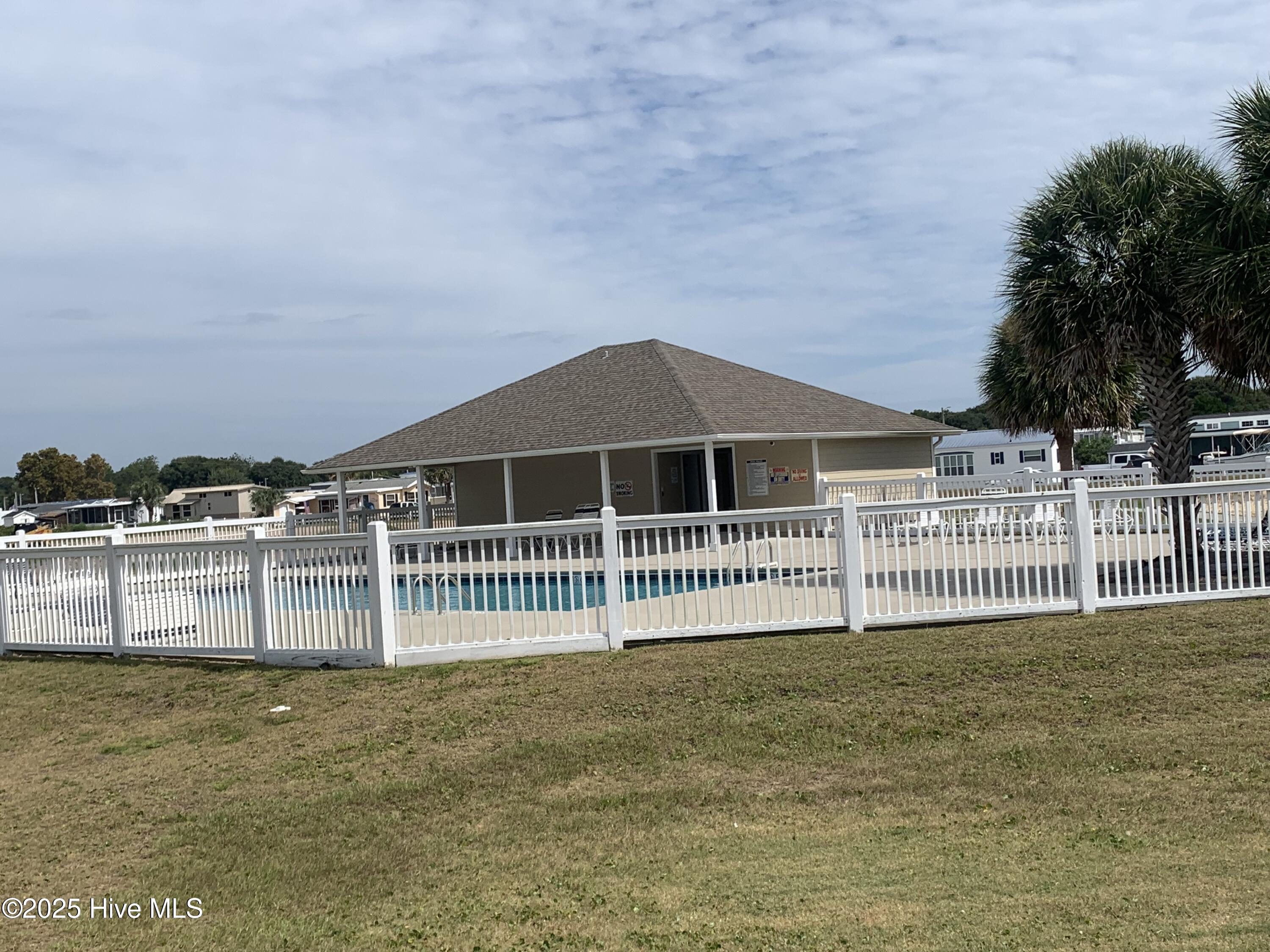 650 Cedar Point Boulevard UNIT C 31, Cedar Point, NC, 28584