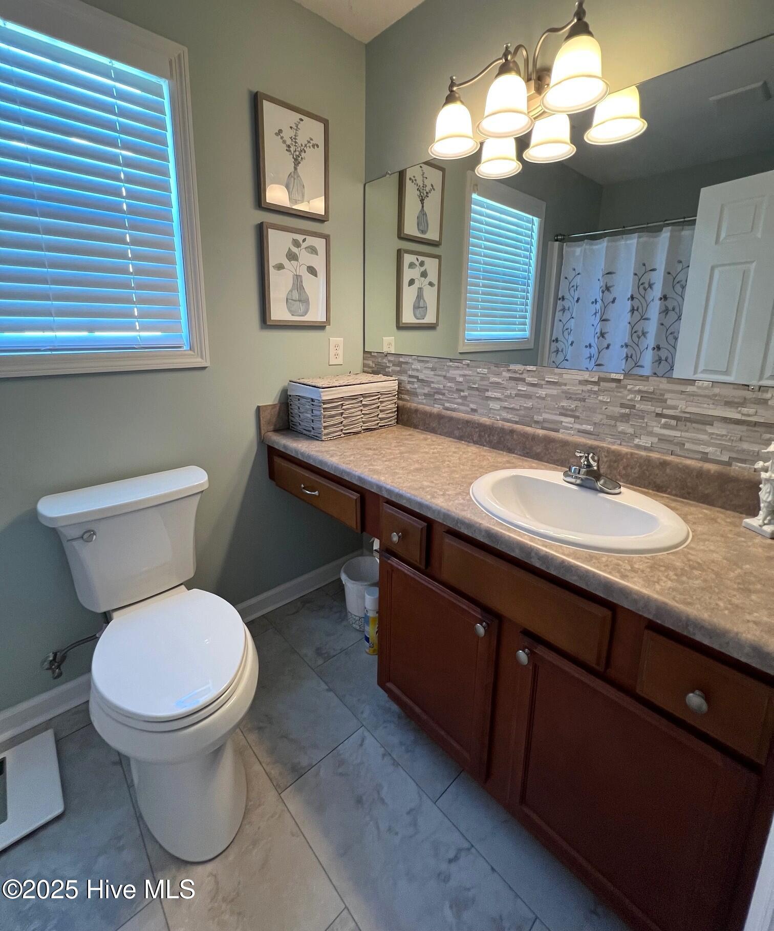 137 Jessie Circle, Hubert, NC 28539 – photo 22: 20 Master bathroom