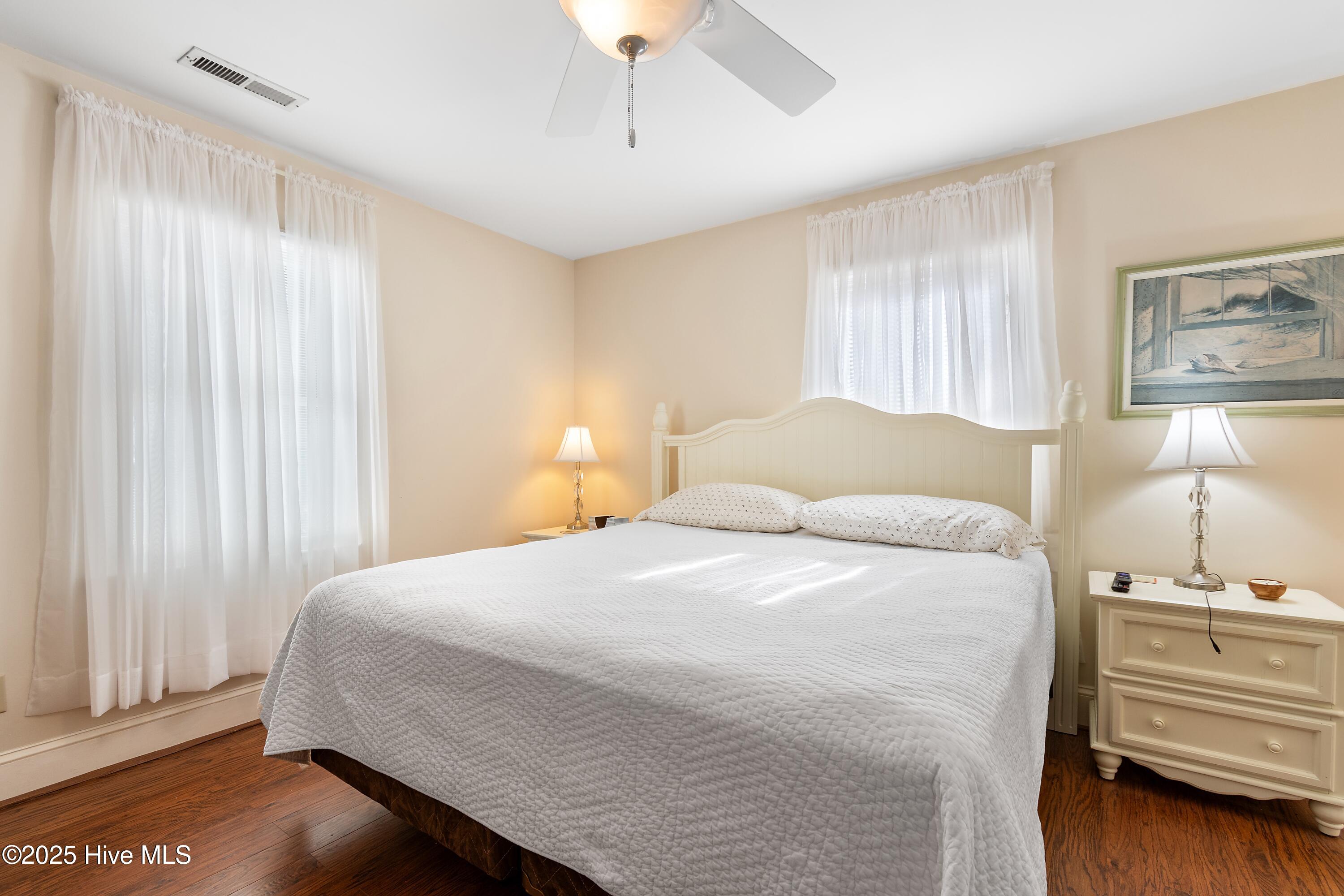 100541656 | Photo 17