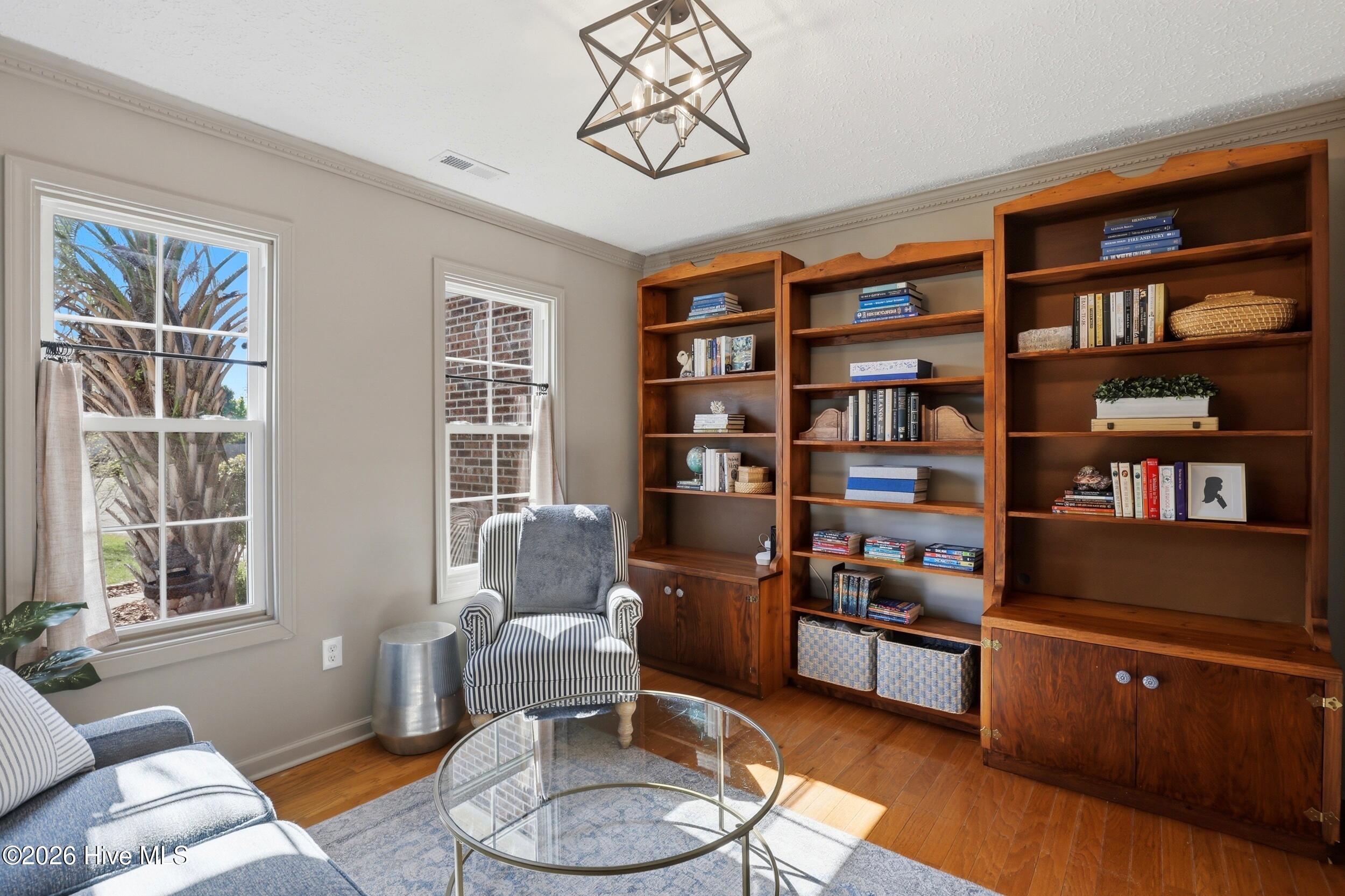 100563853 | Photo 14