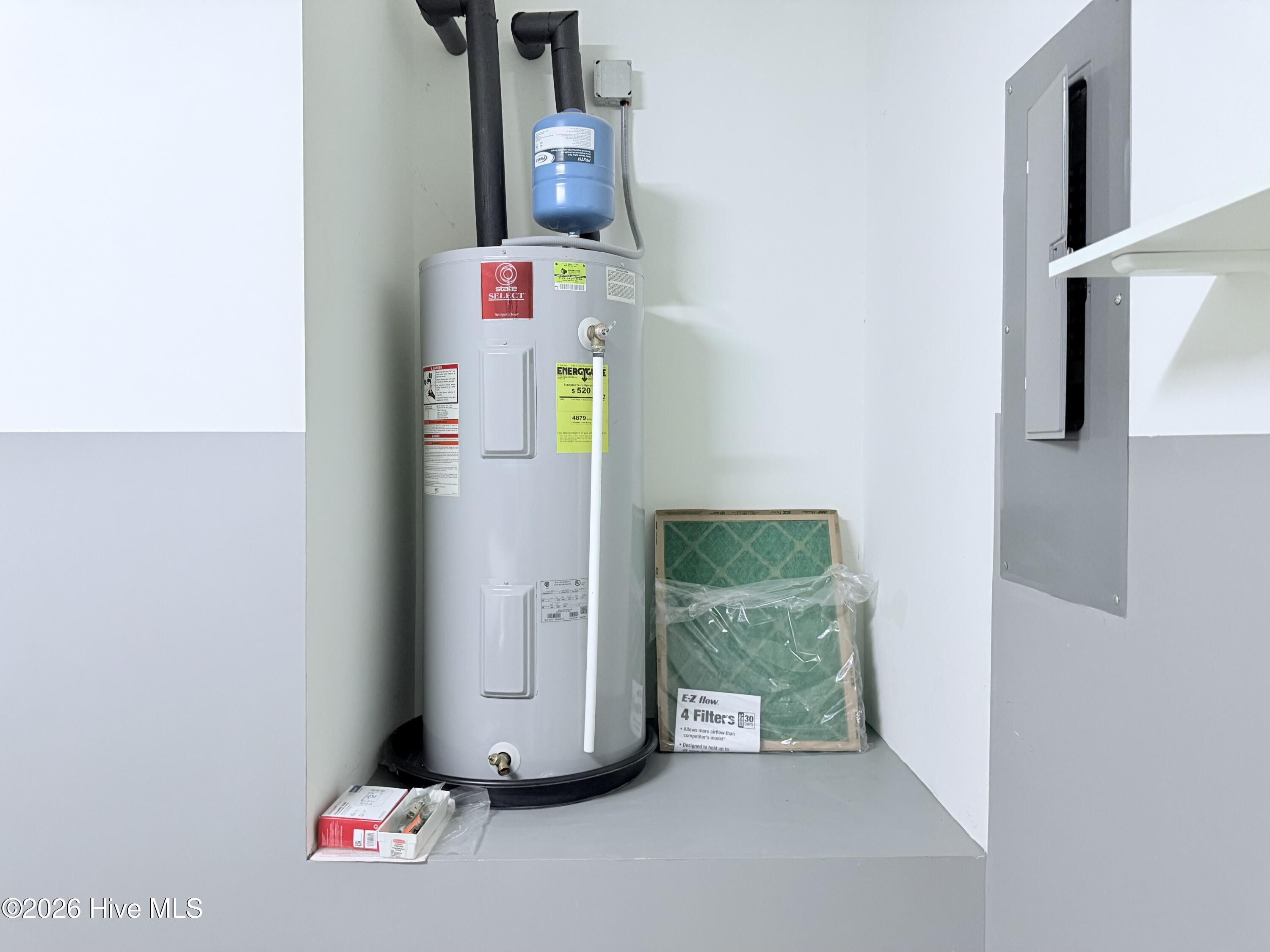 100564897 | Photo 51