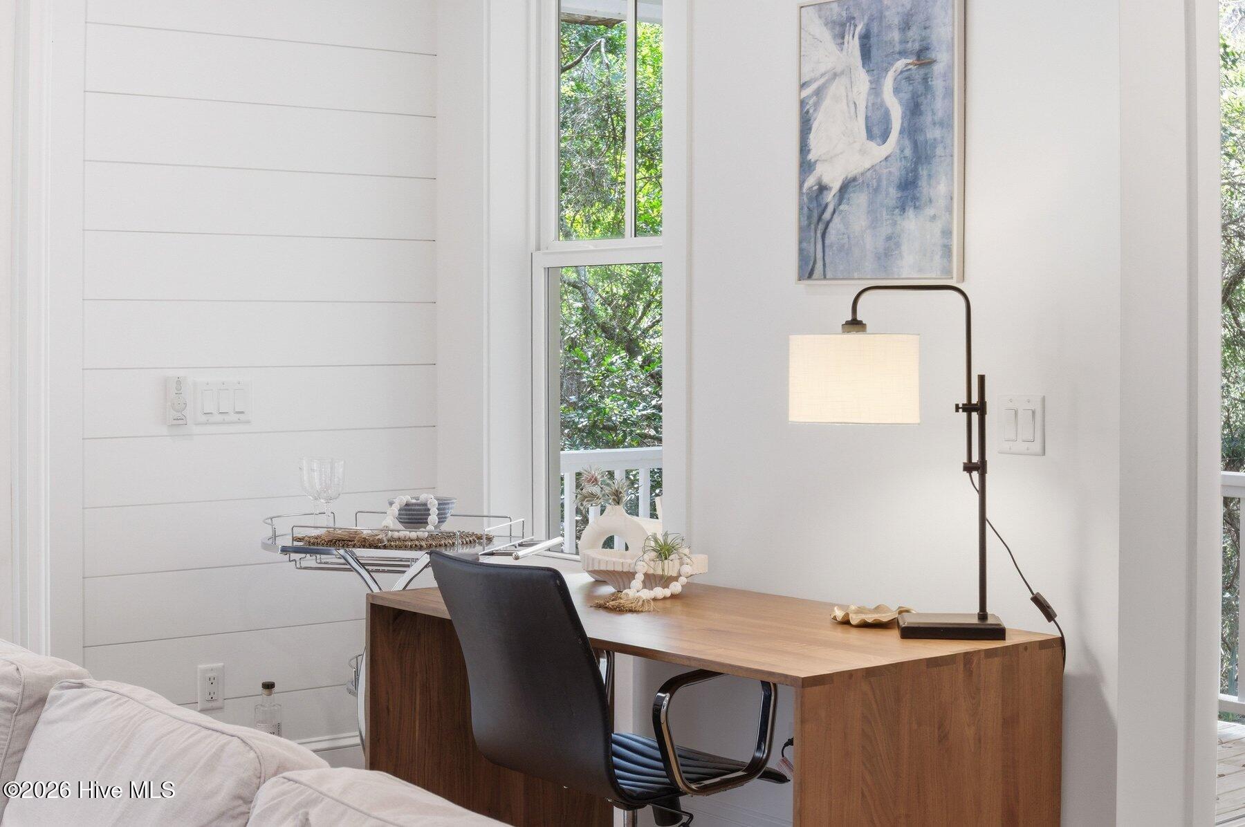 100554015 | Photo 24