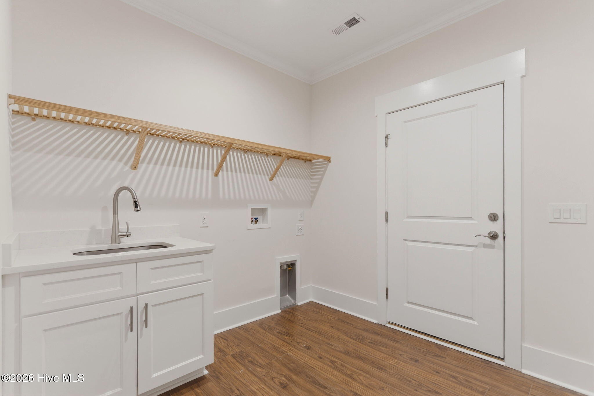 100543119 | Photo 25