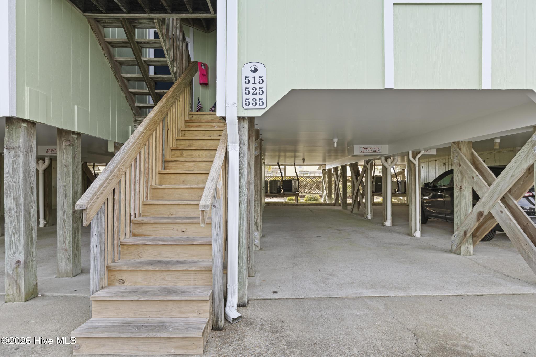 100555648 | Photo 18