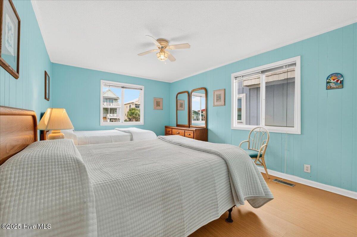 100538746 | Photo 33