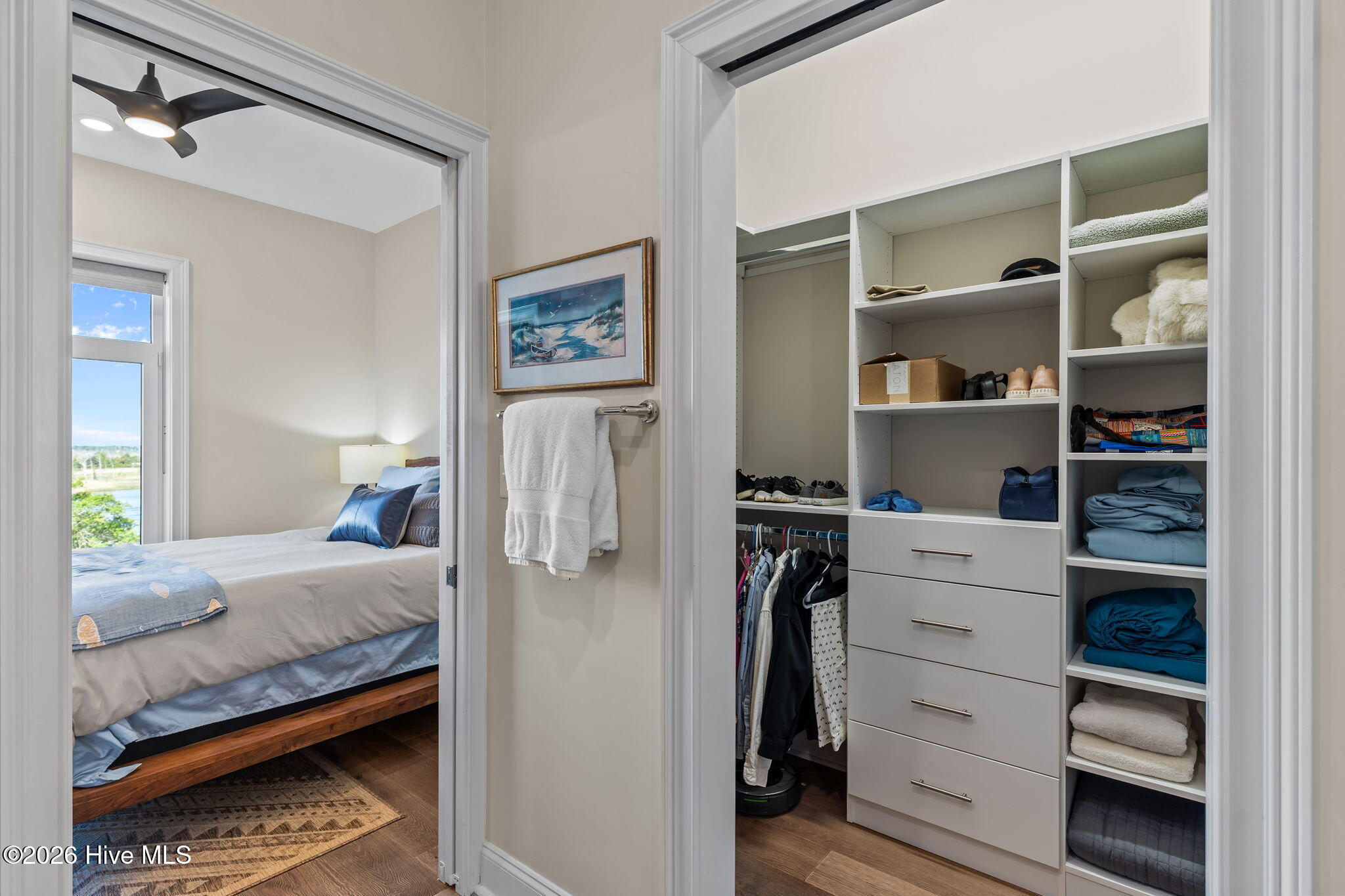 100565283 | Photo 29