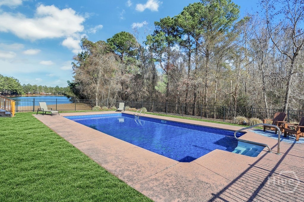 Homes for sale in Guyton, GA | 305 Sting Ray Ct, Guyton, GA 31312 | MLS# SA347426