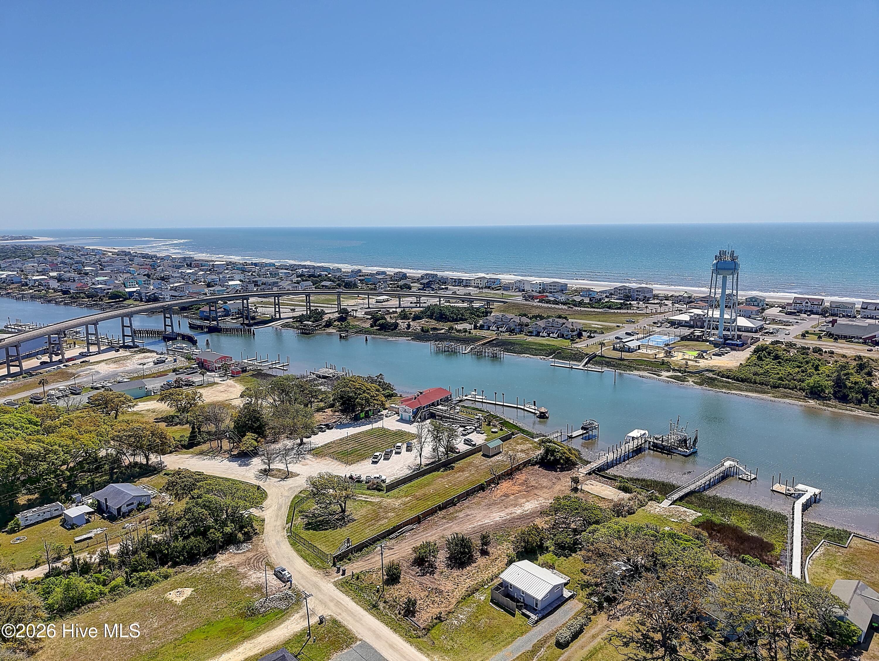 100567874 | Photo 16