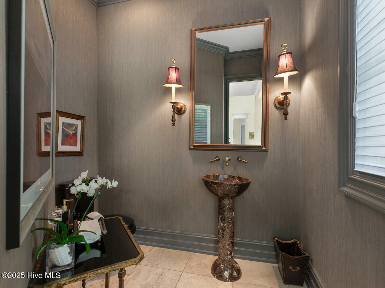 100526080 | Photo 30