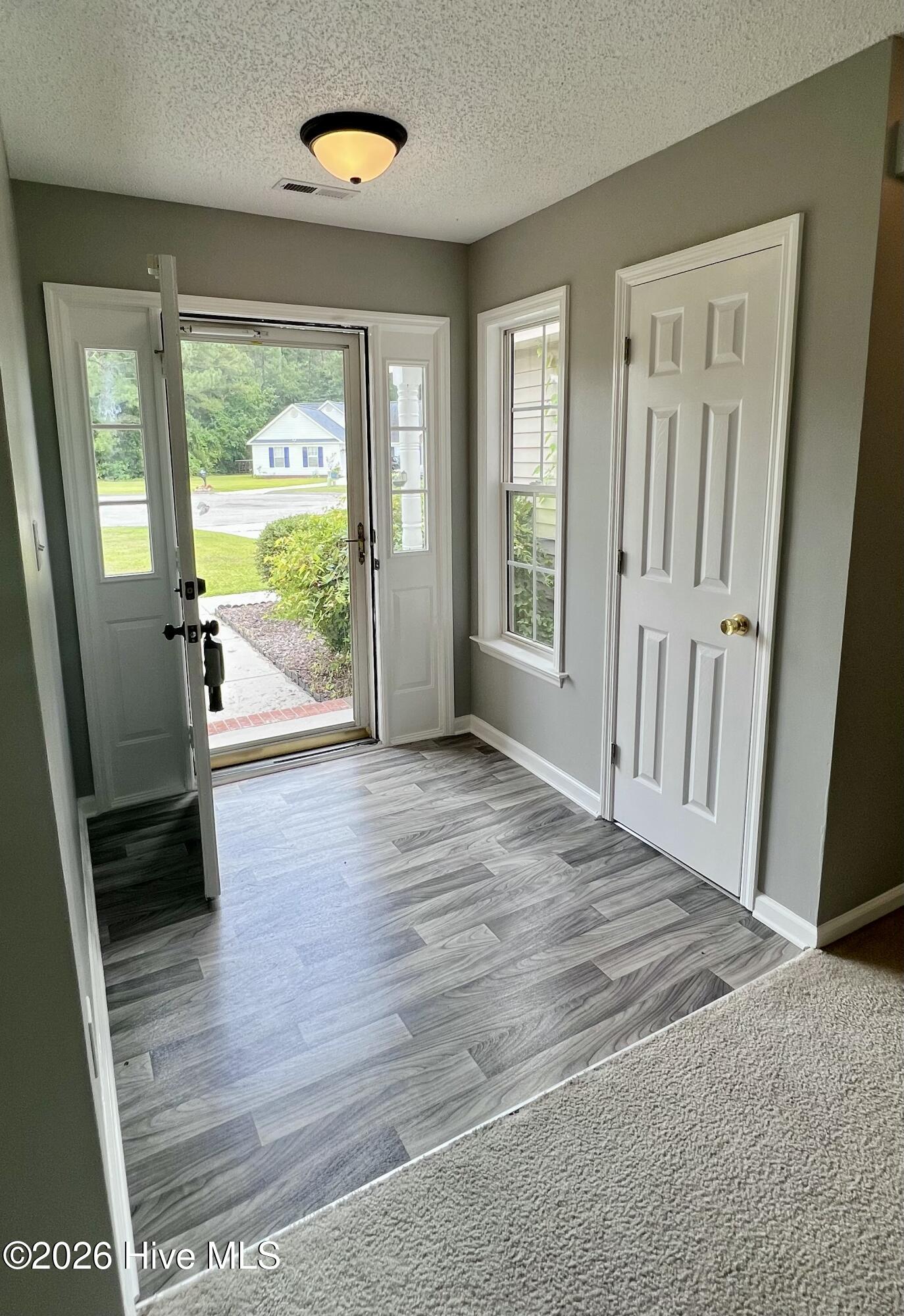 206 Rosewood Circle,Jacksonville