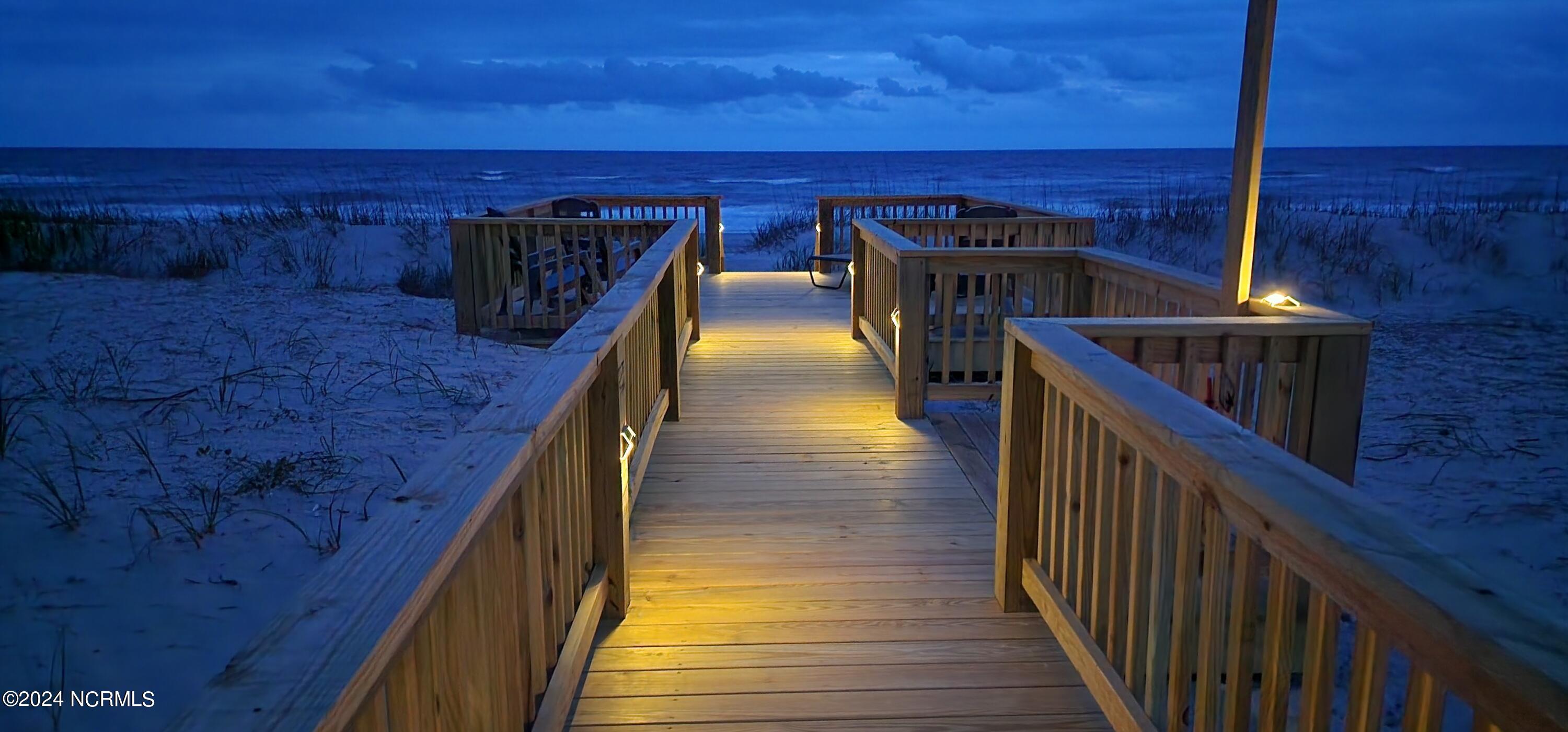 100549892 | Photo 37