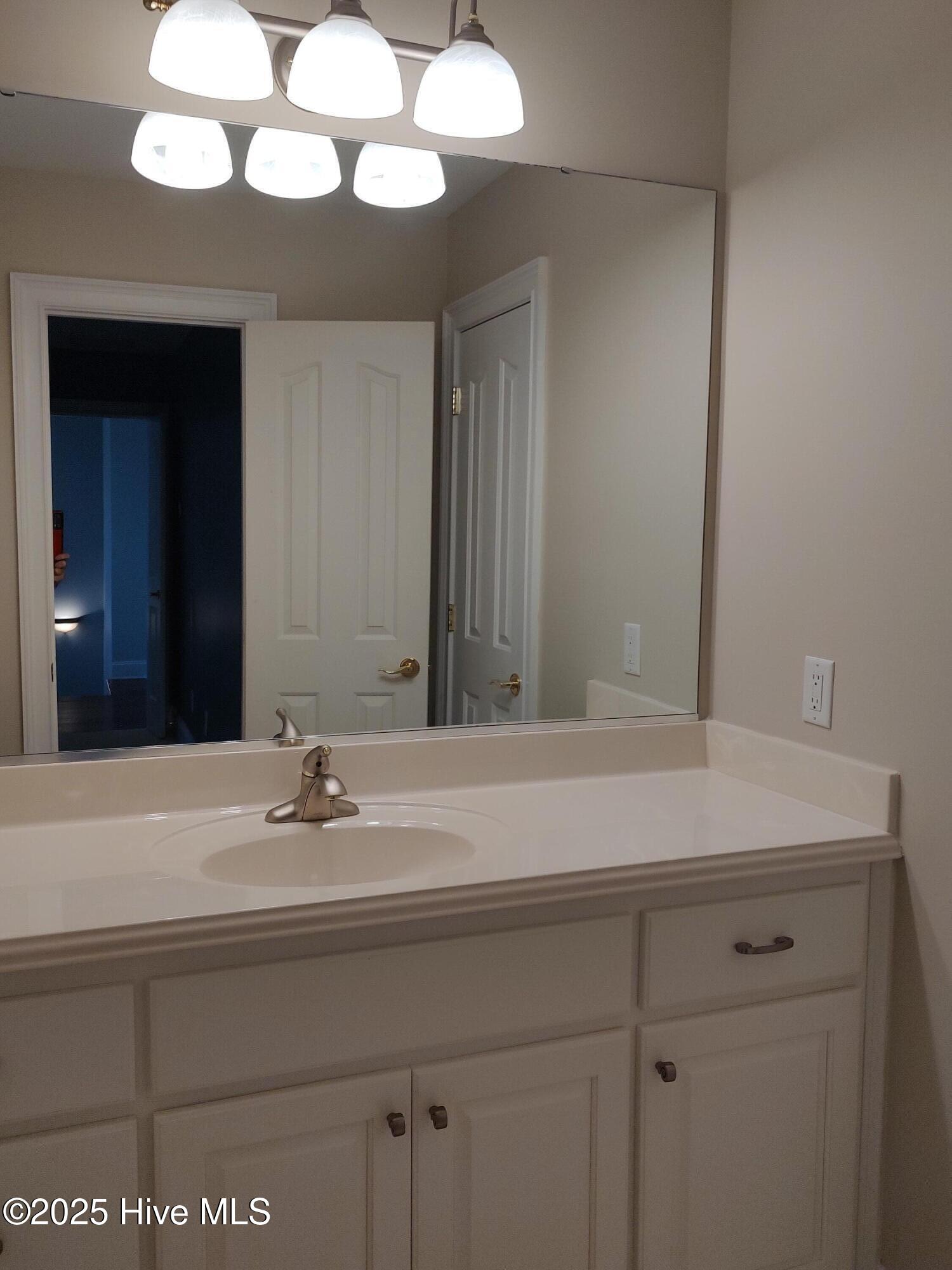 100522617 | Photo 27