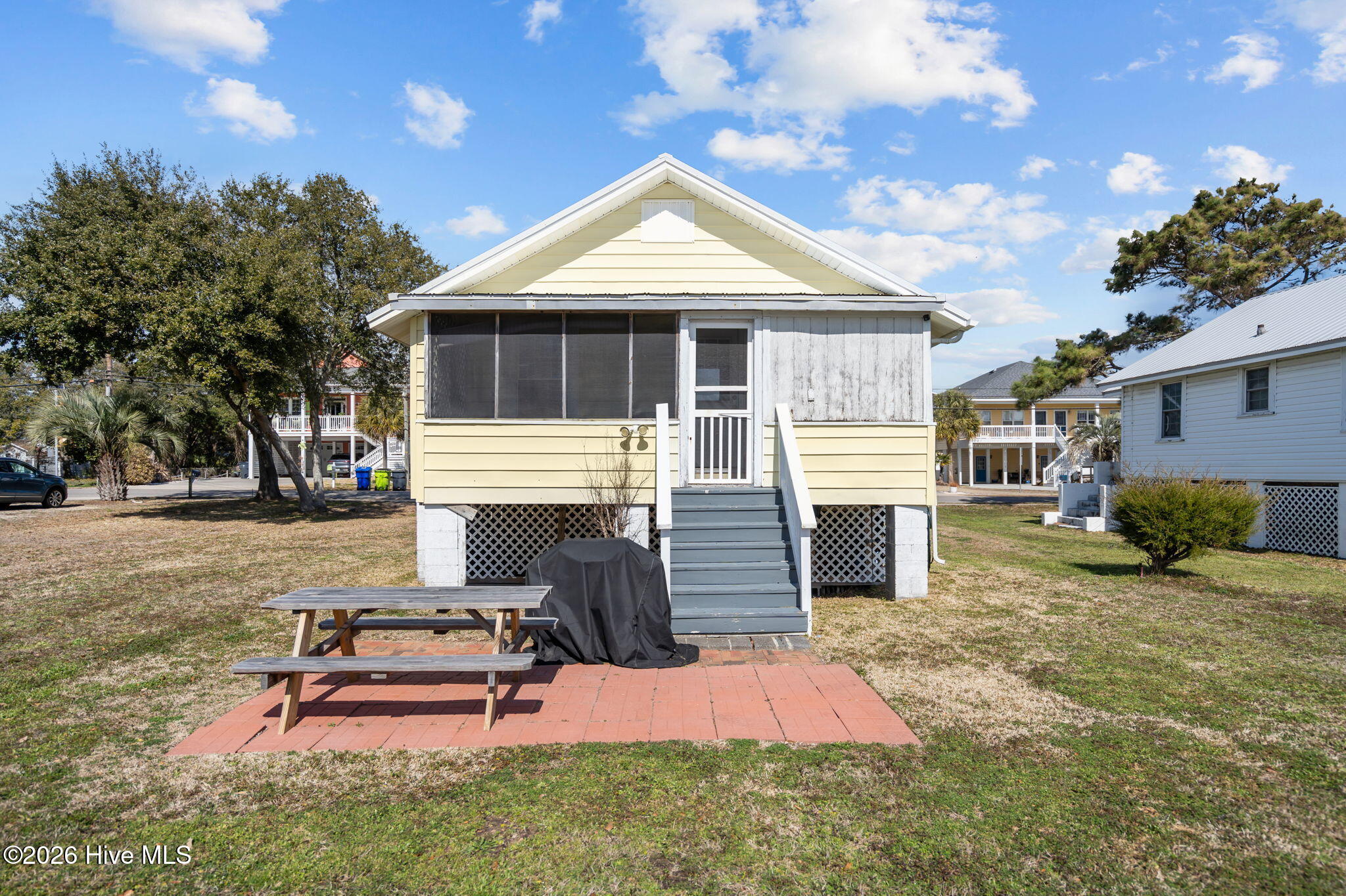 305 Atlanta Avenue, Carolina Beach, NC, 28428