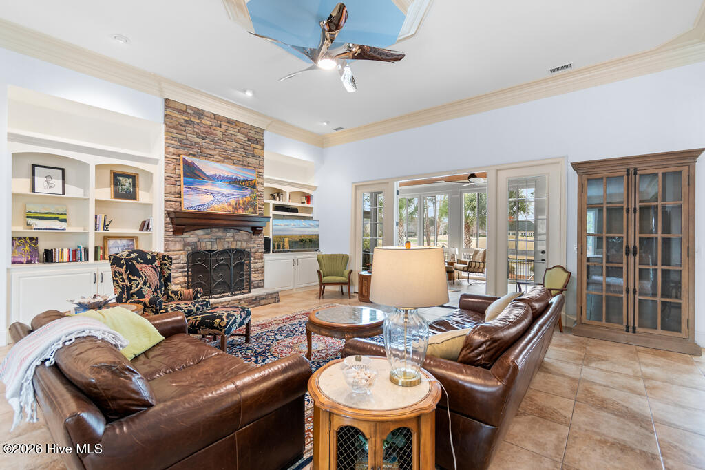 100558482 | Photo 24