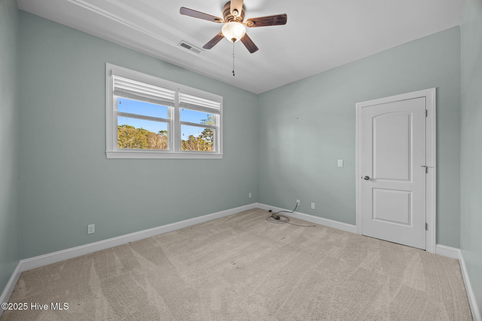 100546407 | Photo 26