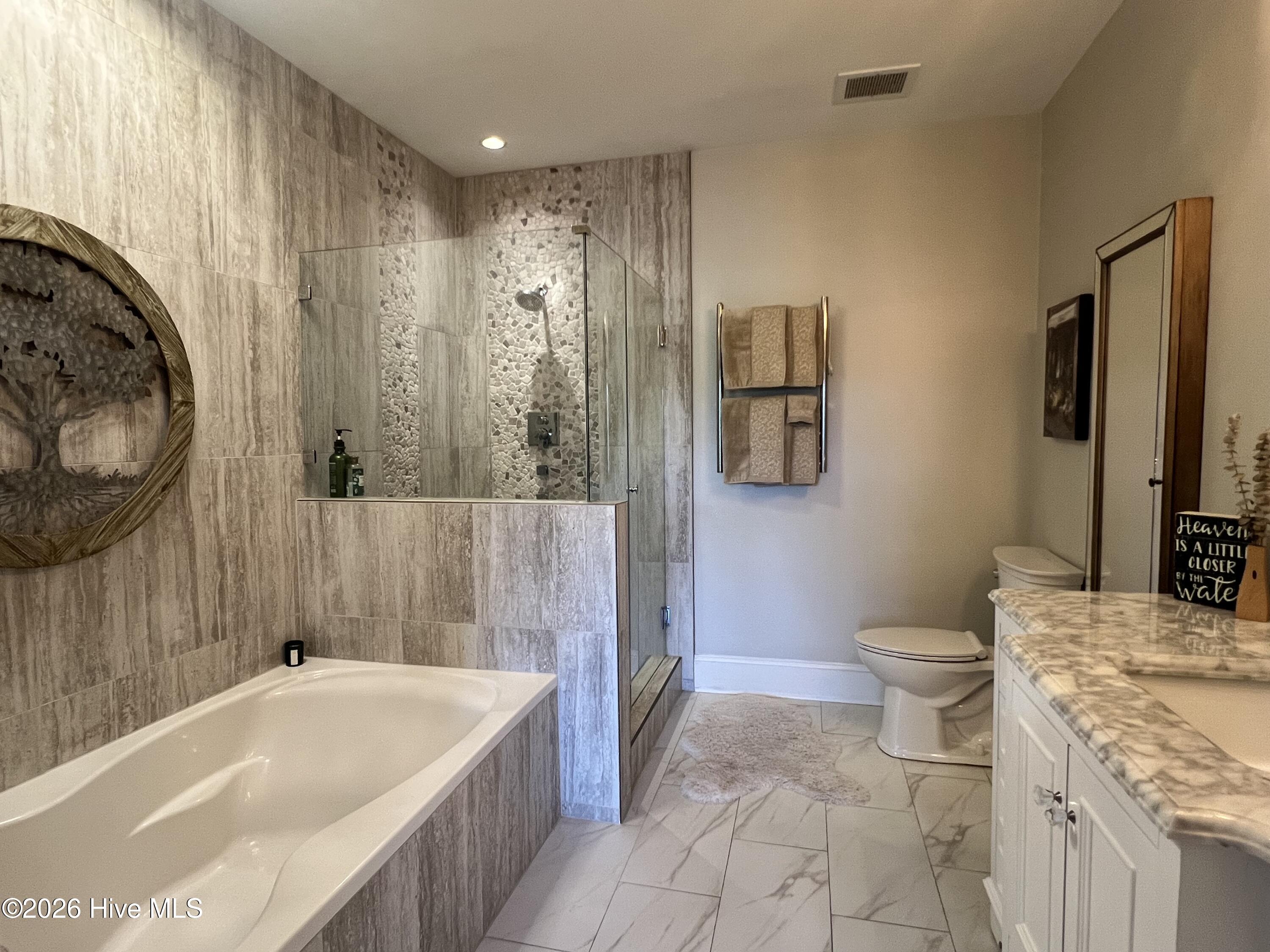 100565010 | Photo 22