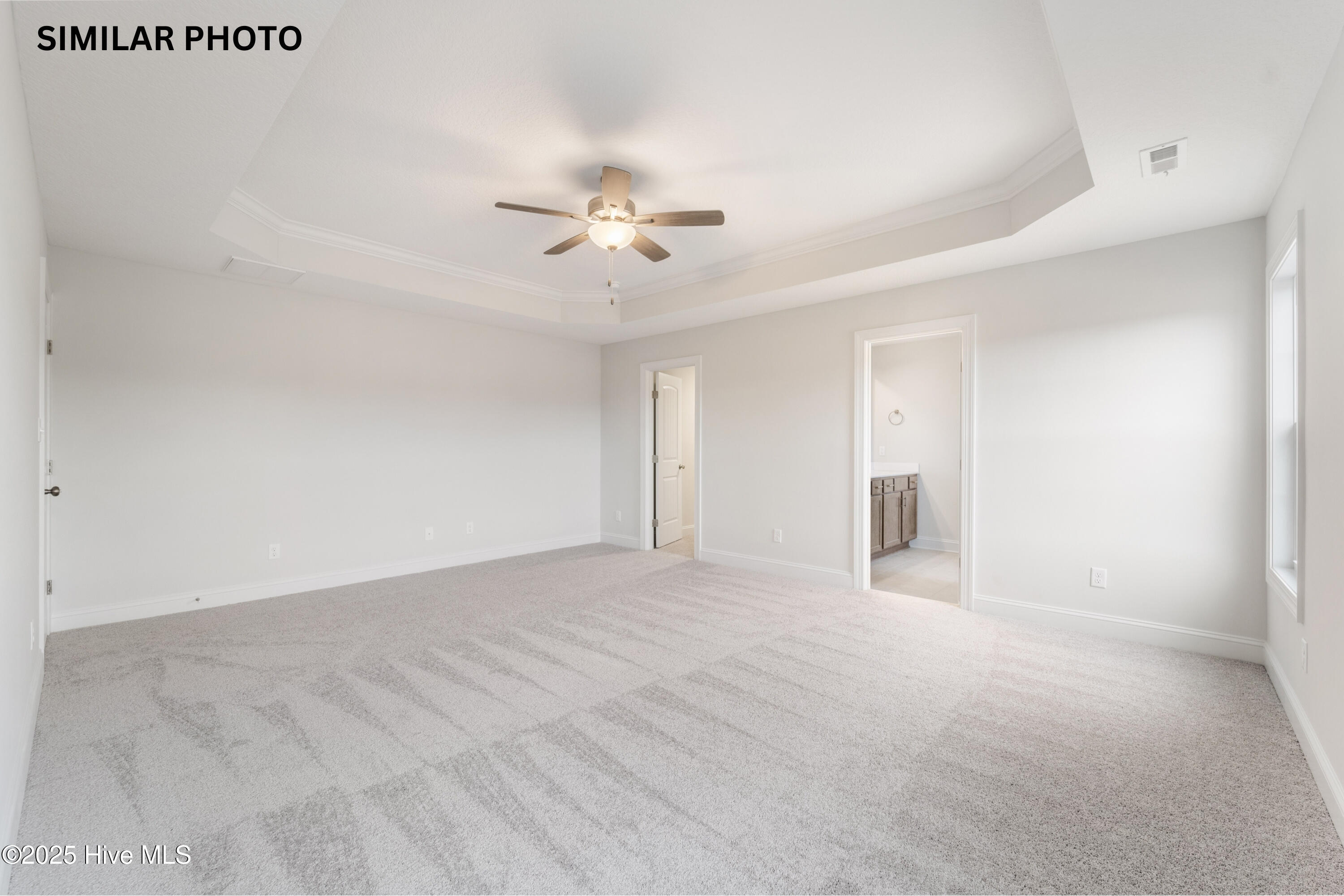 100521769 | Photo 26