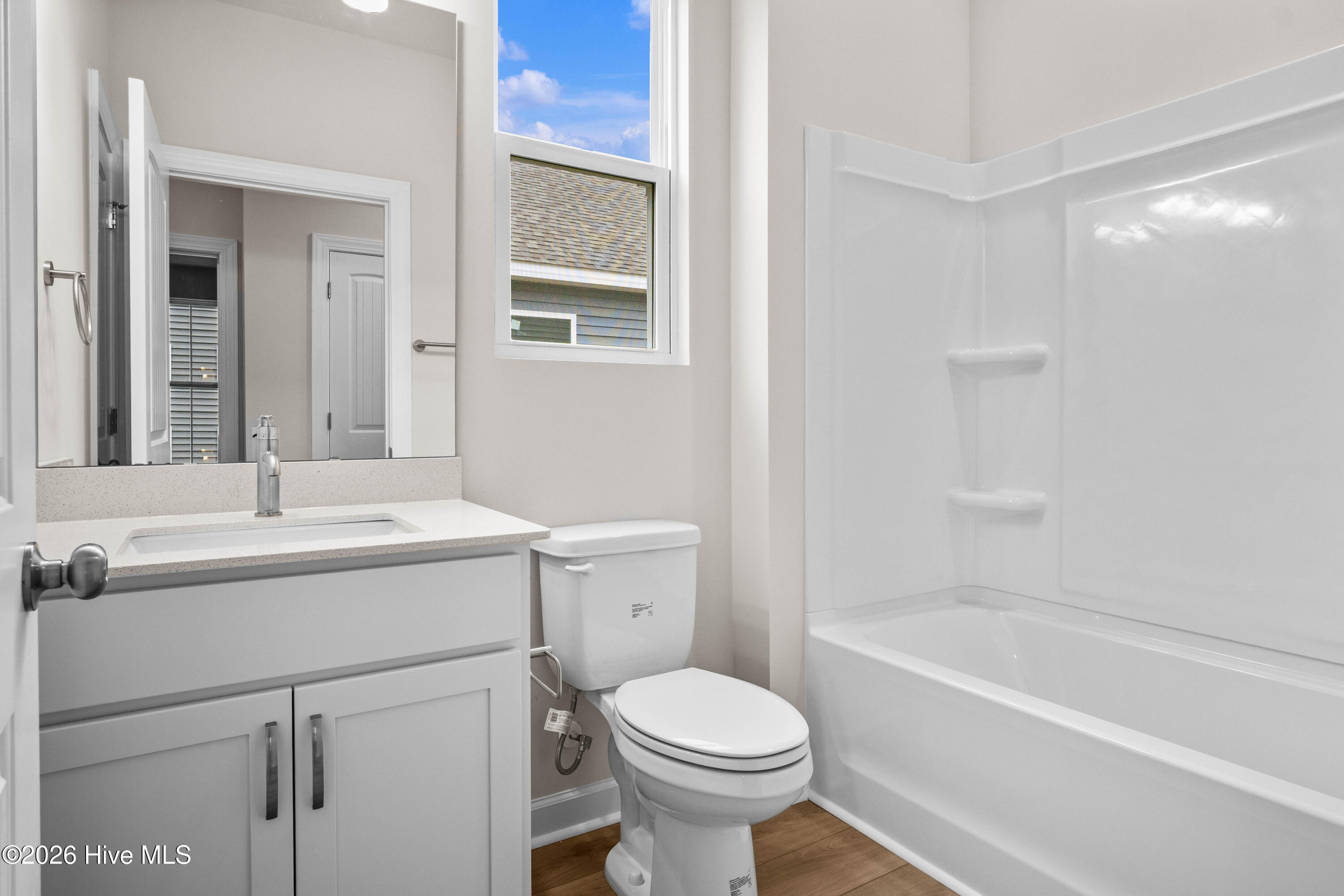 100539899 | Photo 11