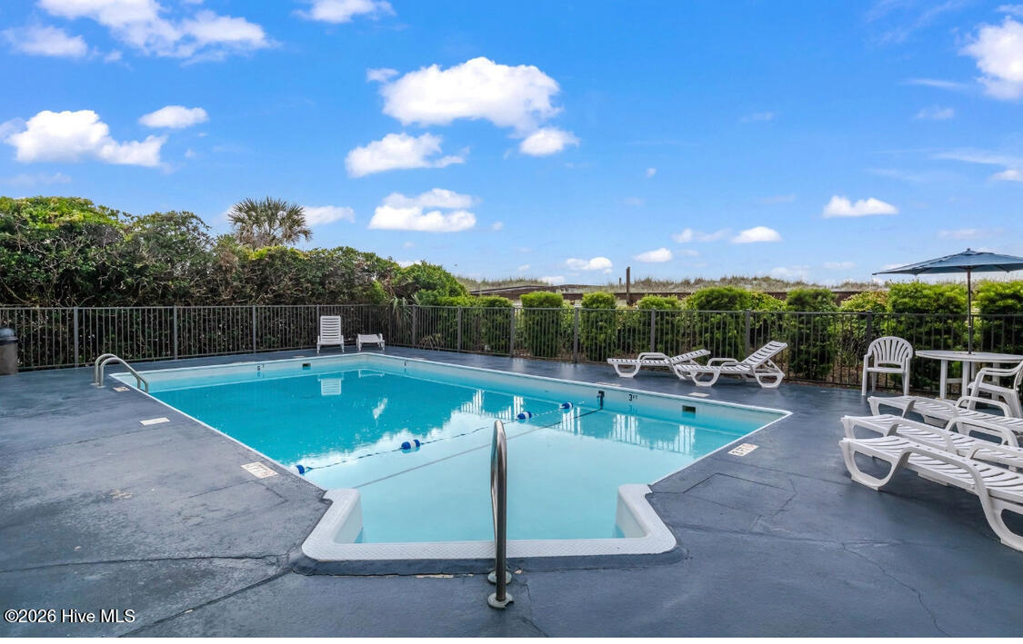 100561772 | Photo 26