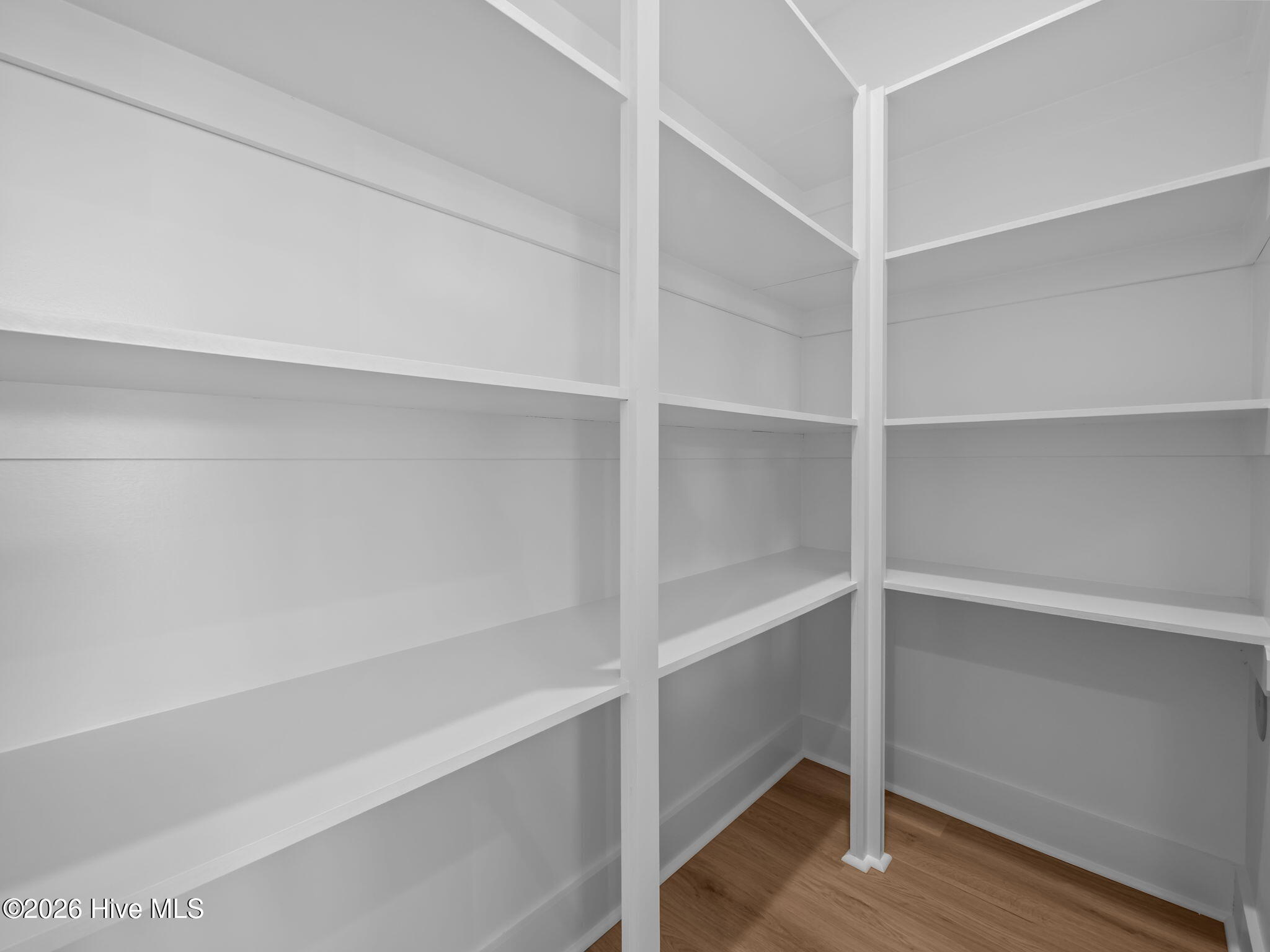 100543502 | Photo 18