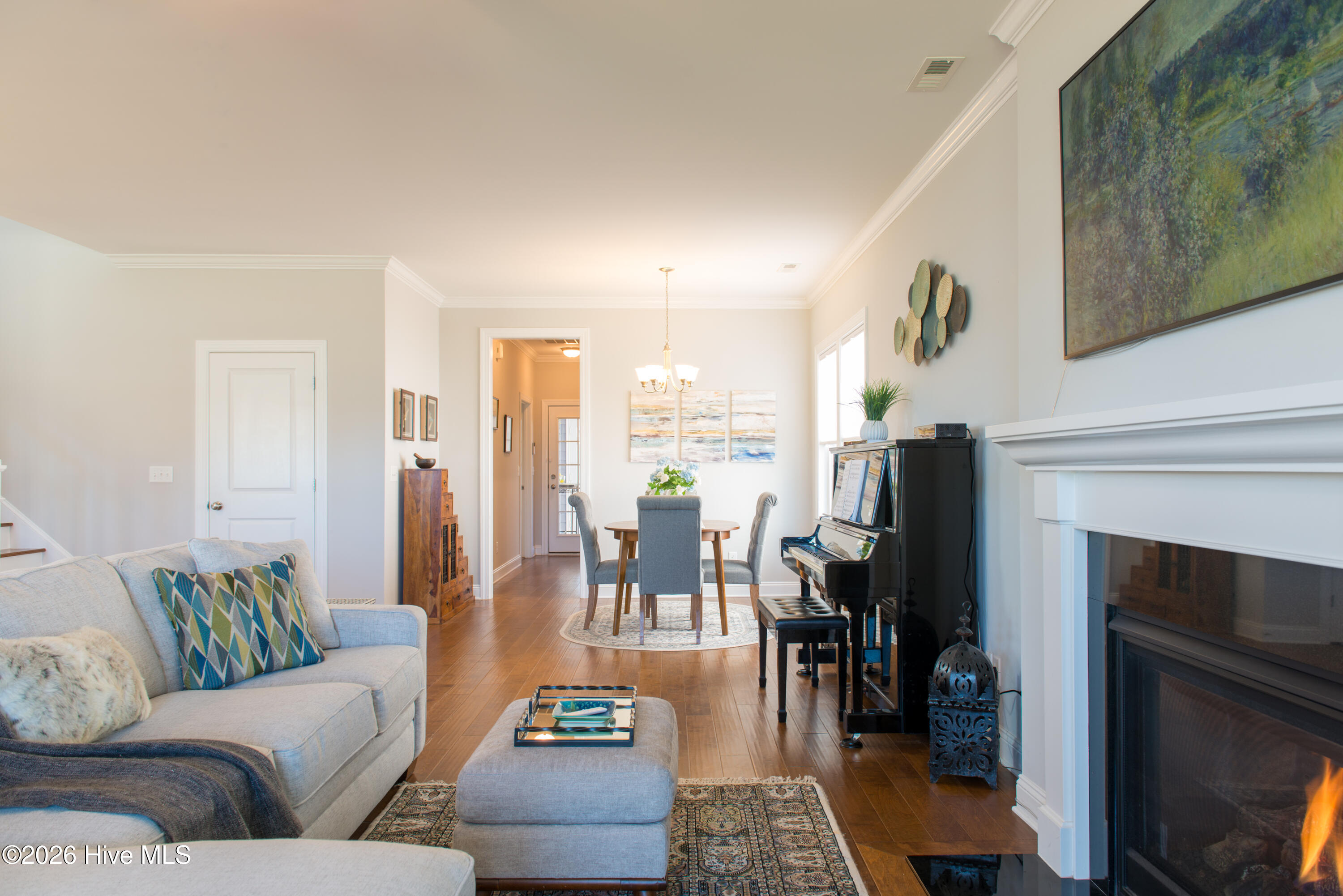 100568036 | Photo 17