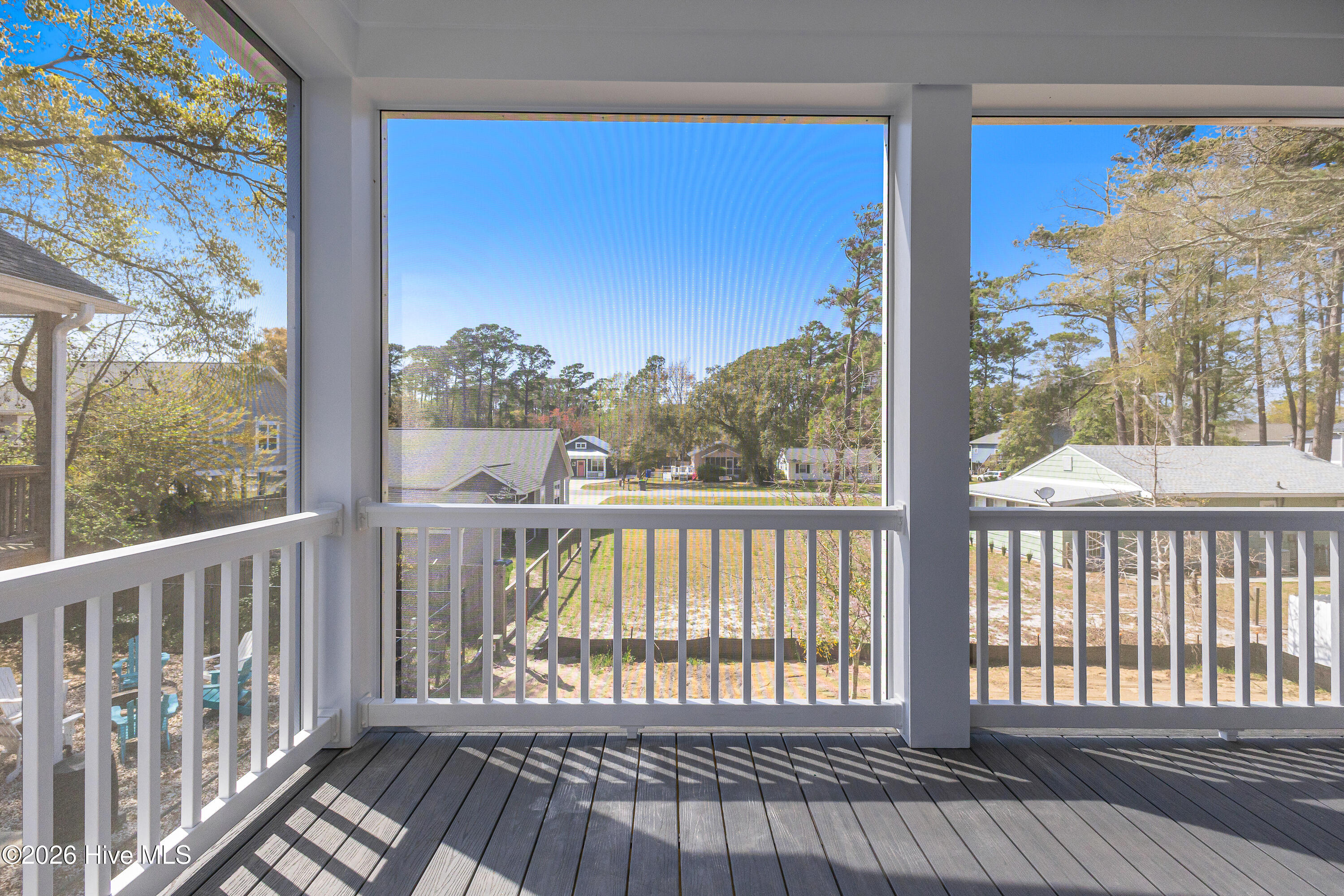 100564394 | Photo 24