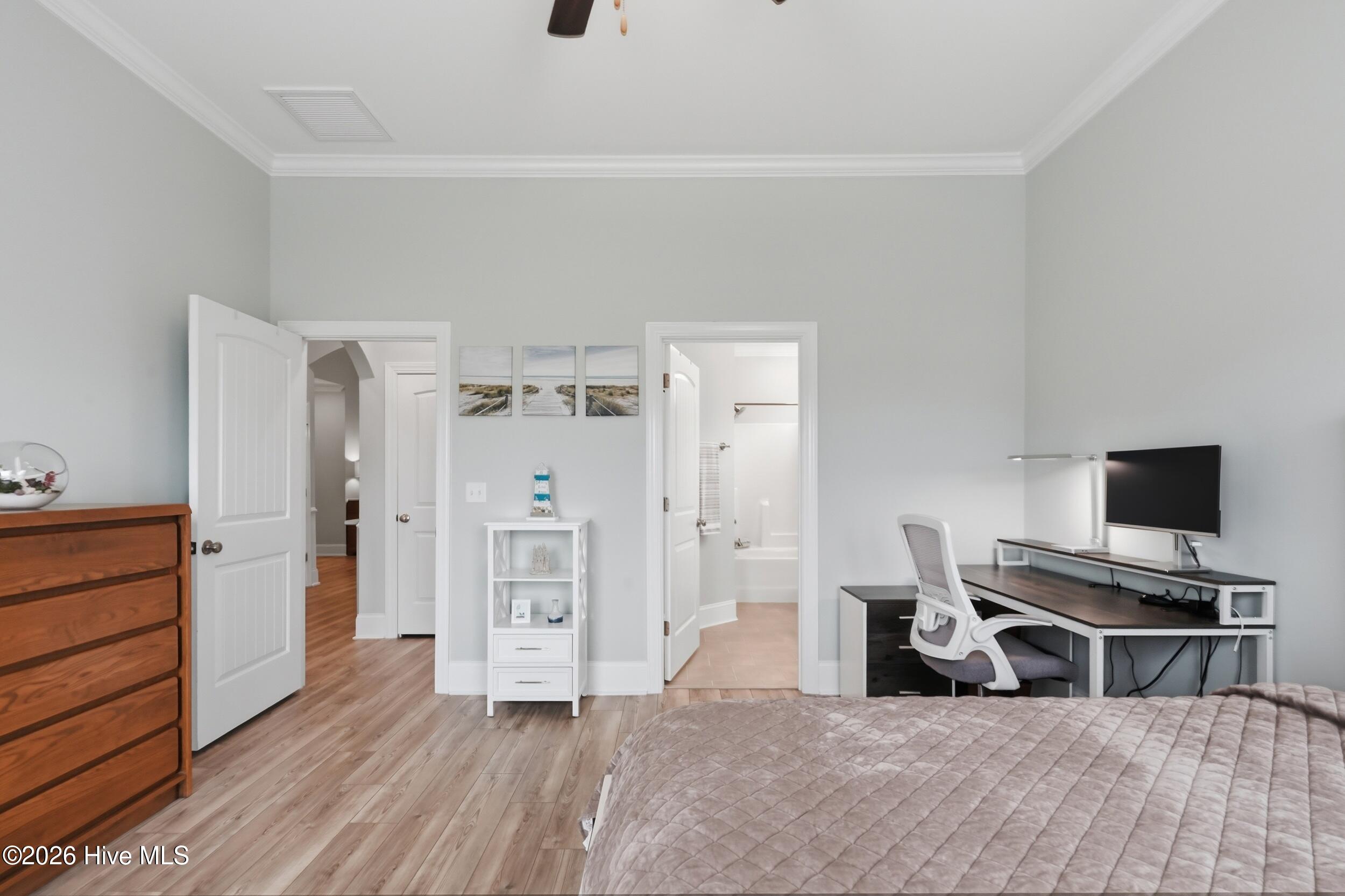 100565779 | Photo 34