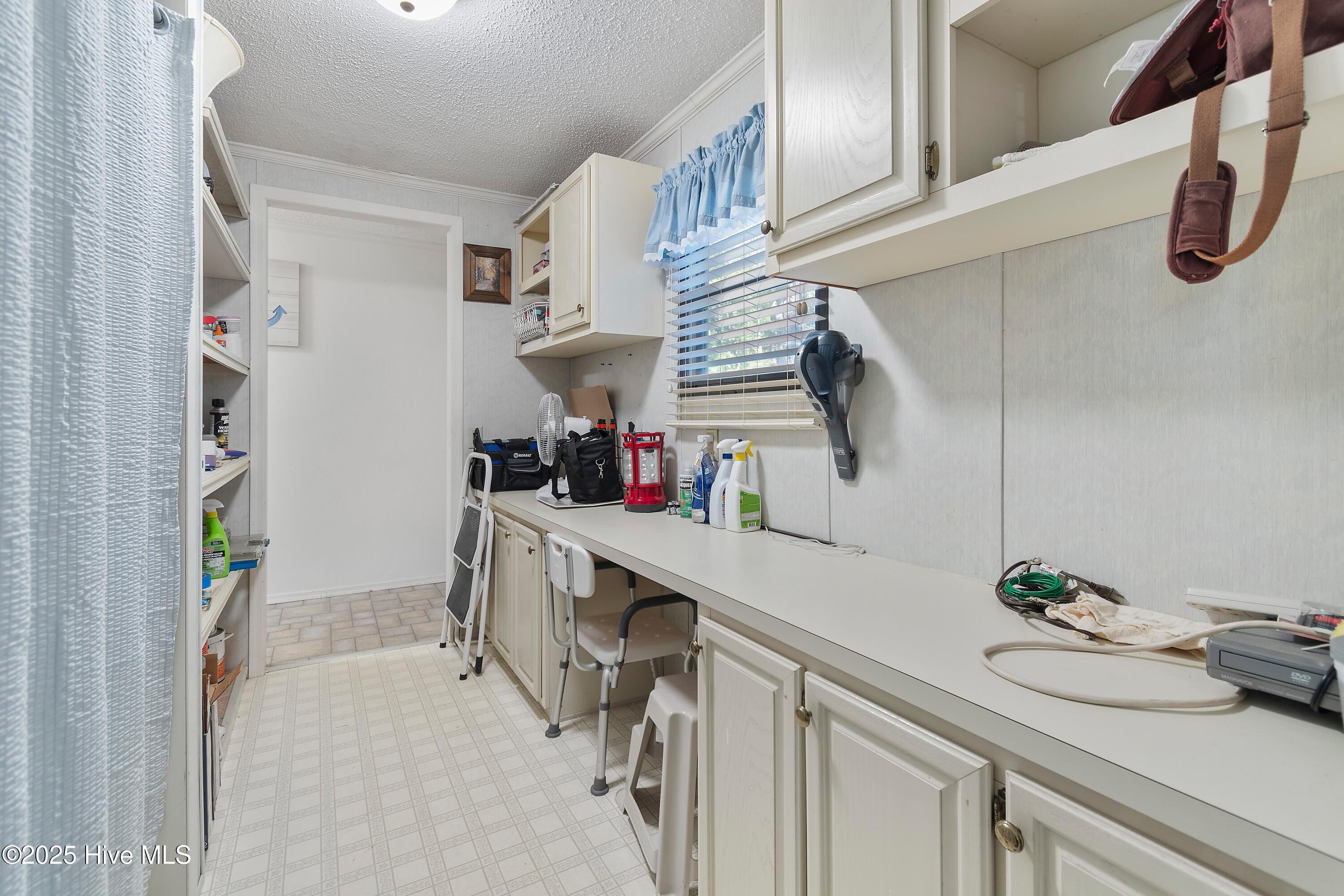 100539730 | Photo 15